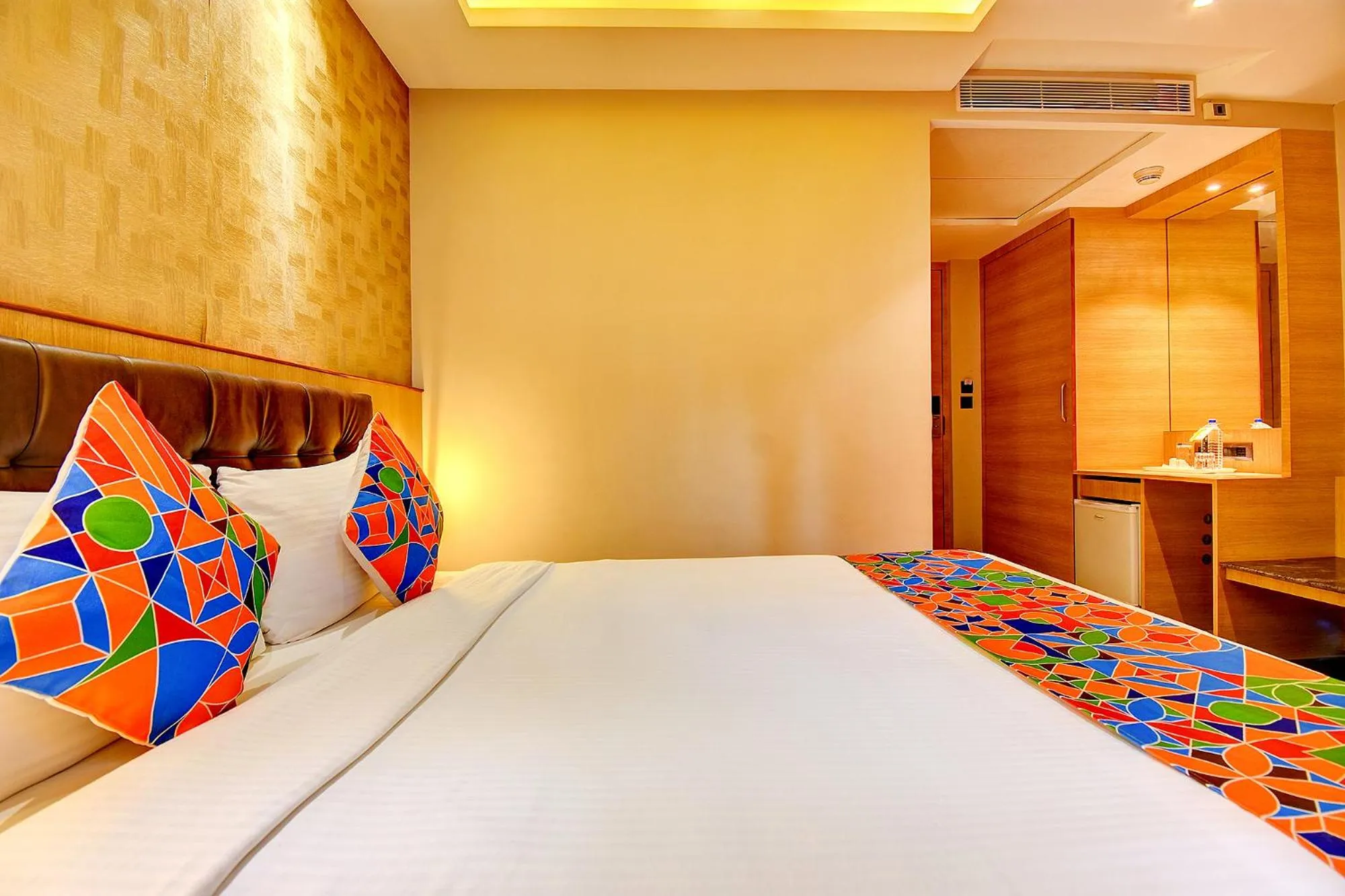 Bedroom, Bed in FabHotel S Comfort Inn - Indiranagar