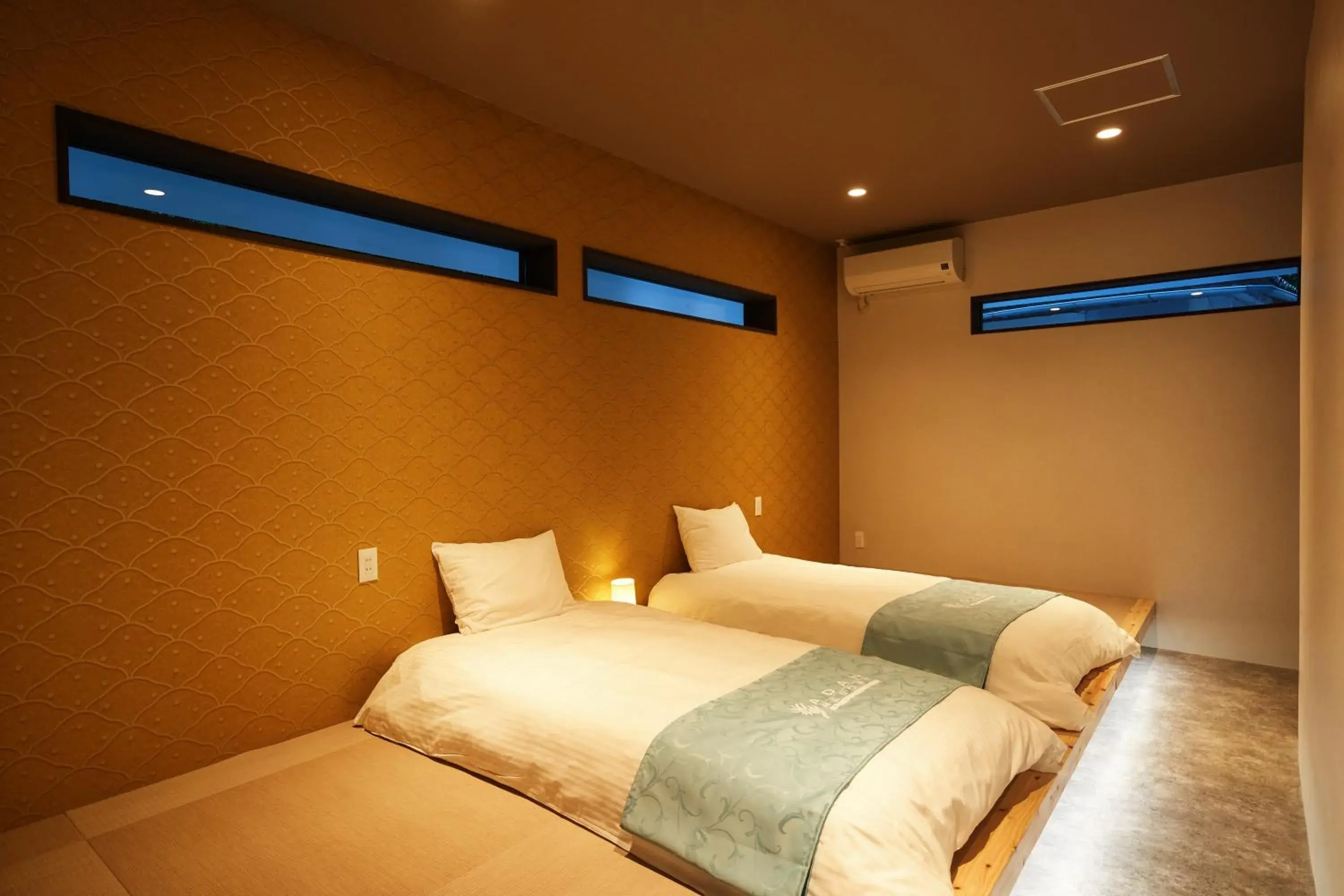 Bed in ADAN RESORT 灯 - Lamp - Bed in ADAN RESORT 灯 - Lamp -