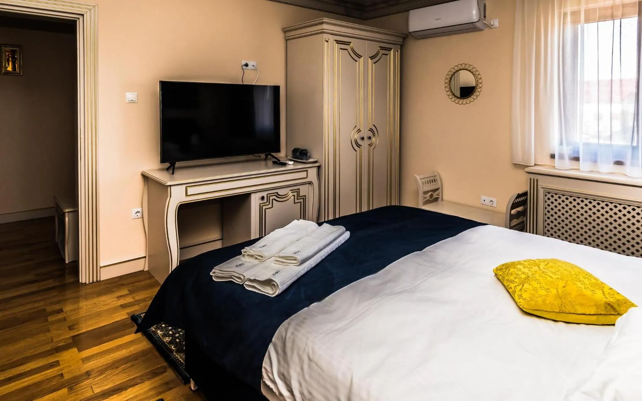 Bedroom, Bed in Sky Park Home