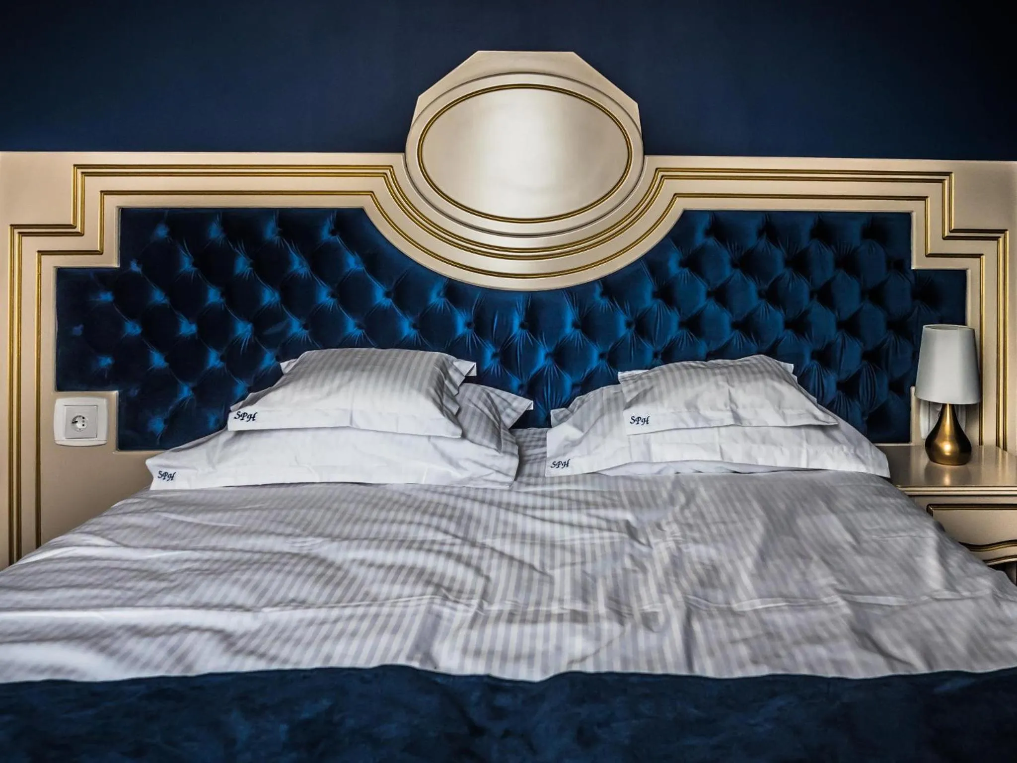 Bedroom, Bed in Sky Park Home