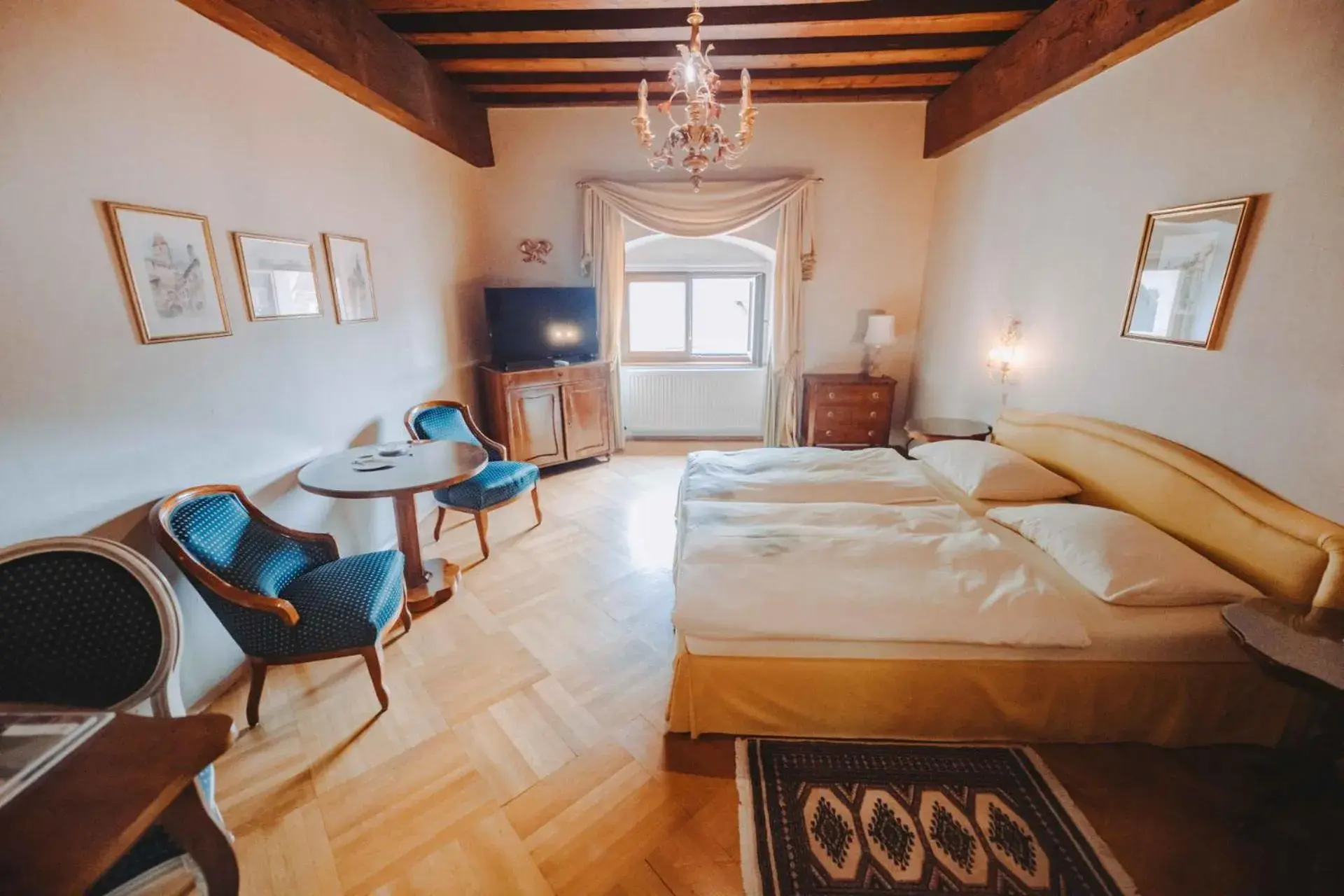 Bedroom, Bed in Hotel Schloss Dürnstein Bedroom, Bed in Hotel Schloss Dürnstein