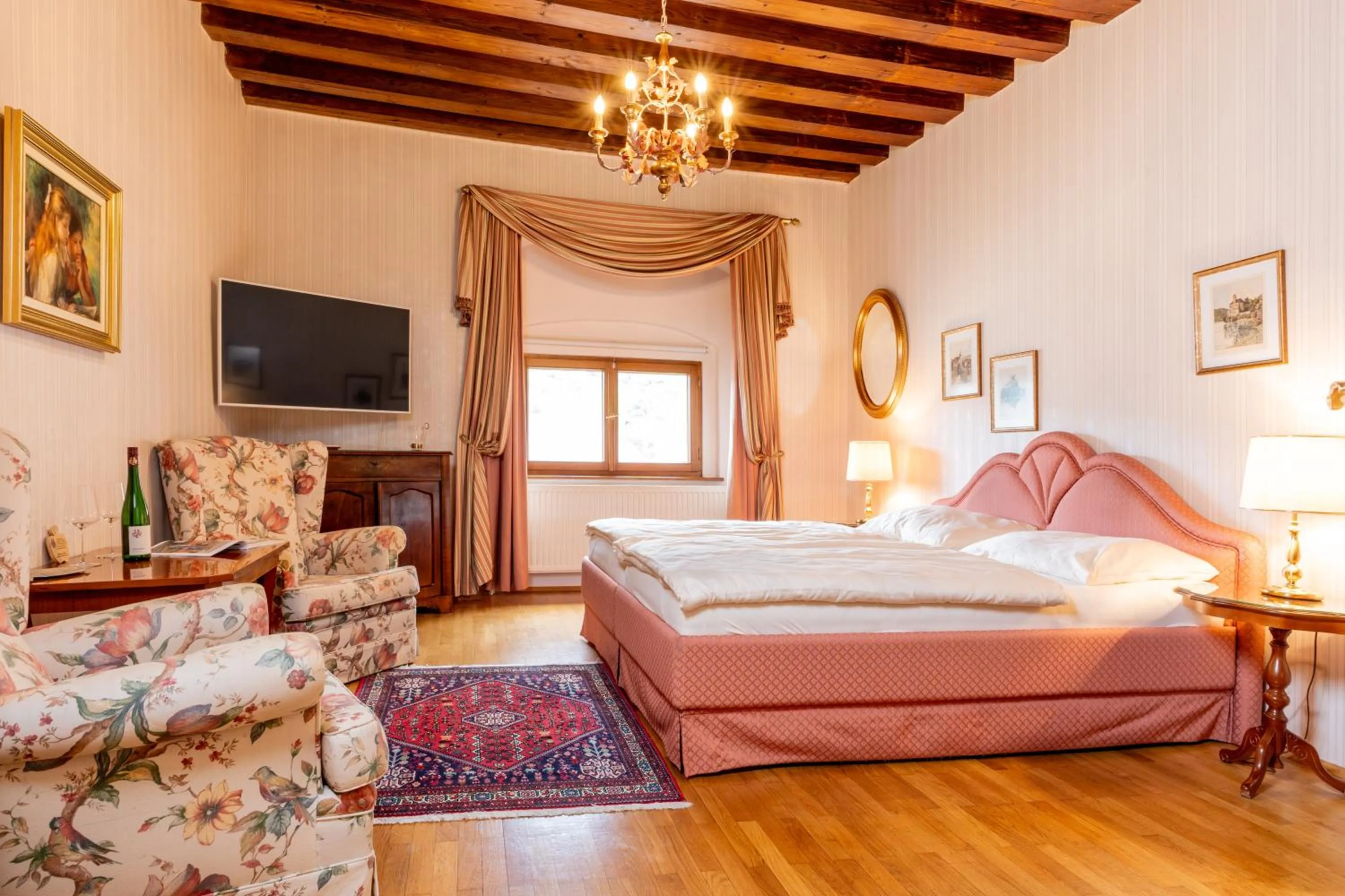 Bedroom, Bed in Hotel Schloss Dürnstein