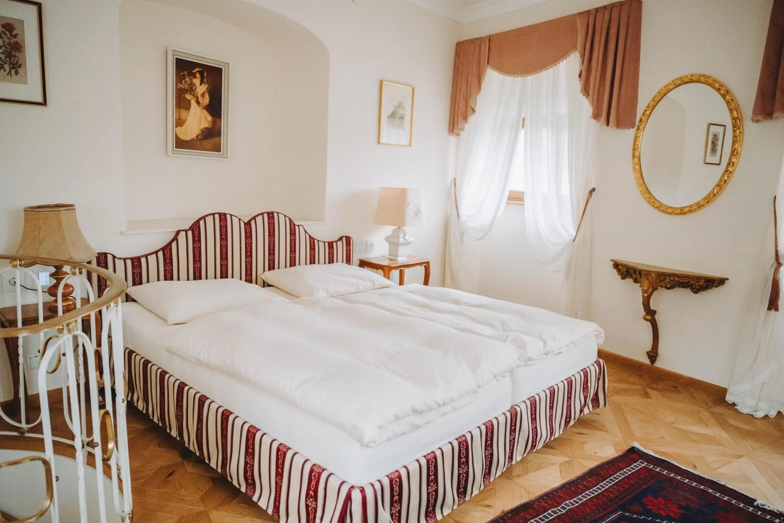 Bedroom, Bed in Hotel Schloss Dürnstein