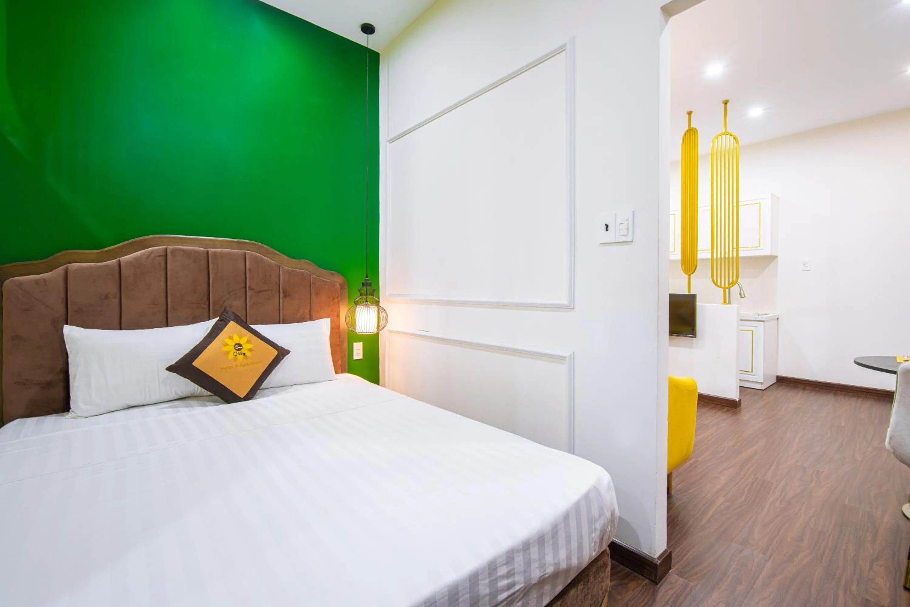 Photo of the whole room, Bed in Sun City Hotel Da Nang