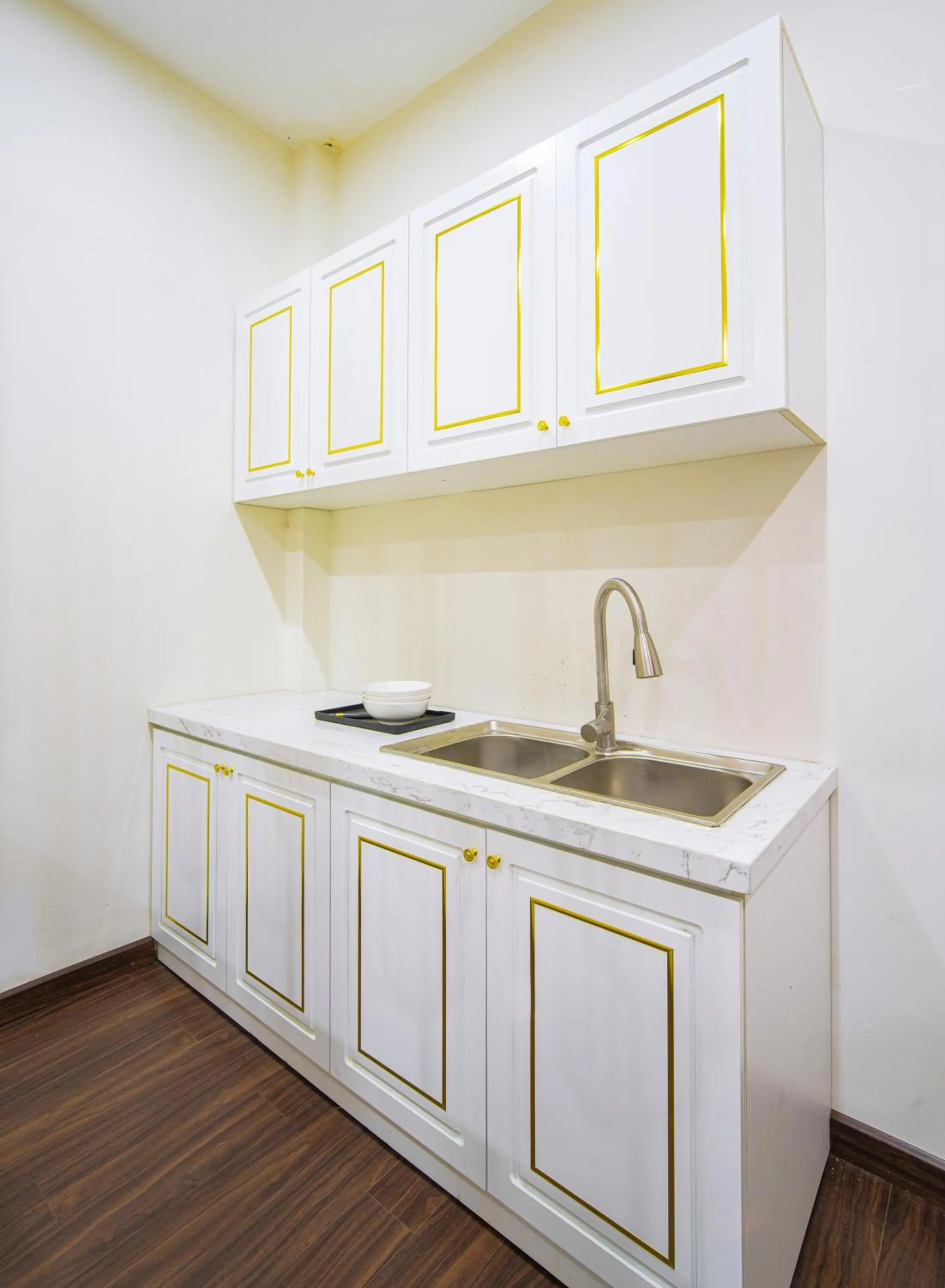 Kitchen or kitchenette in Sun City Hotel Da Nang