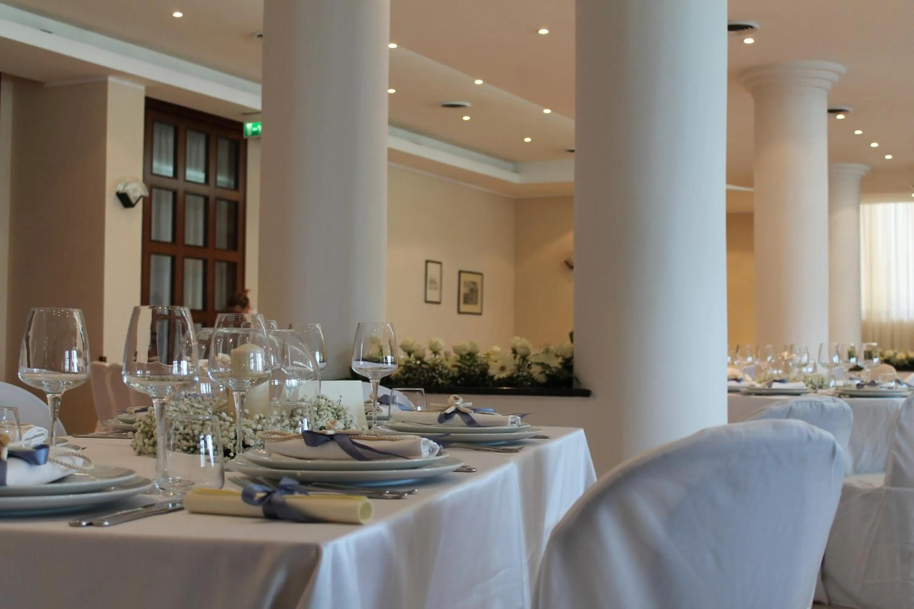 Restaurant/places to eat in Hotel Serenella