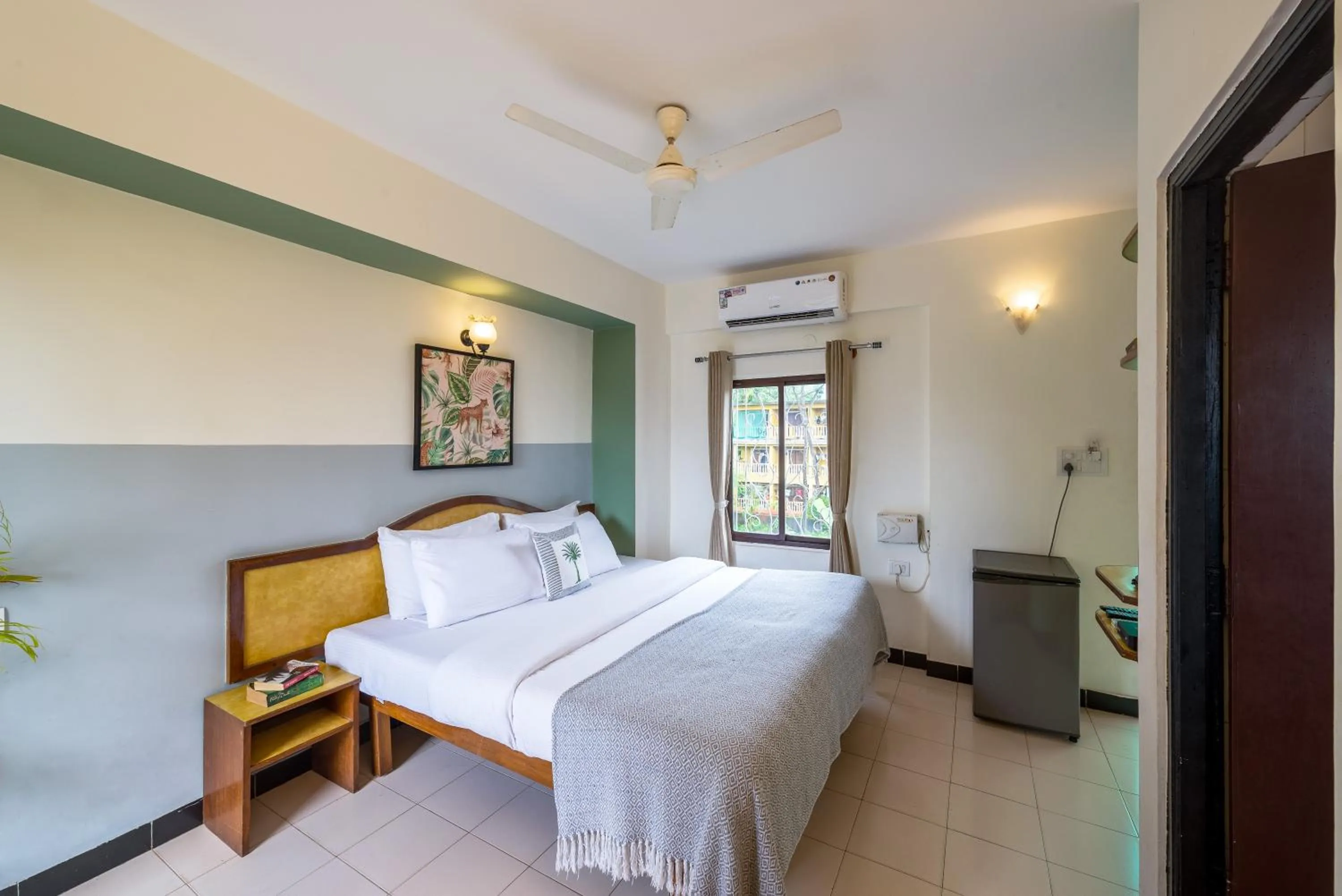 View (from property/room), Bed in Olive Zip Calangute Mira by Embassy Group