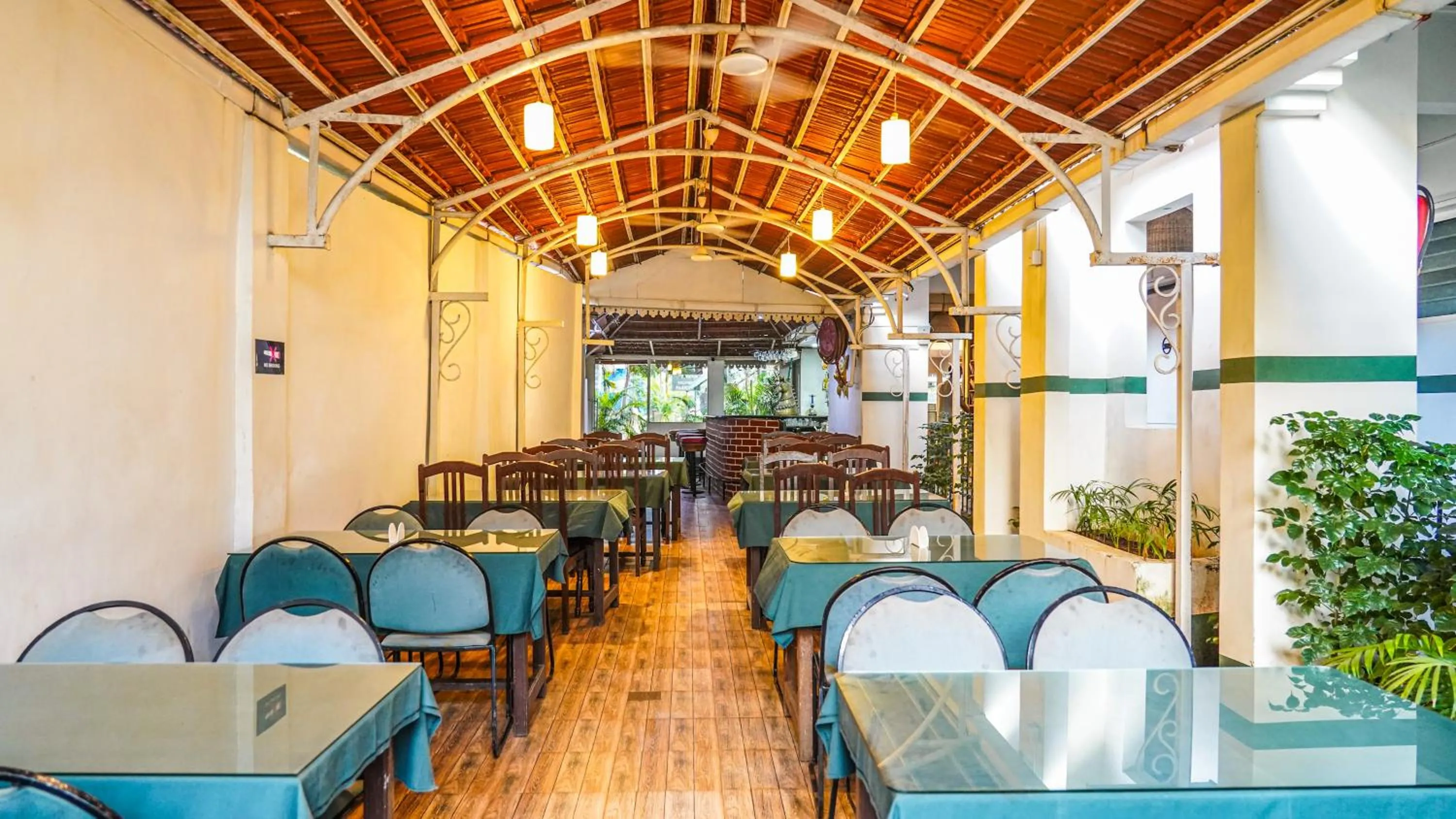 Restaurant/places to eat in Olive Zip Calangute Mira by Embassy Group