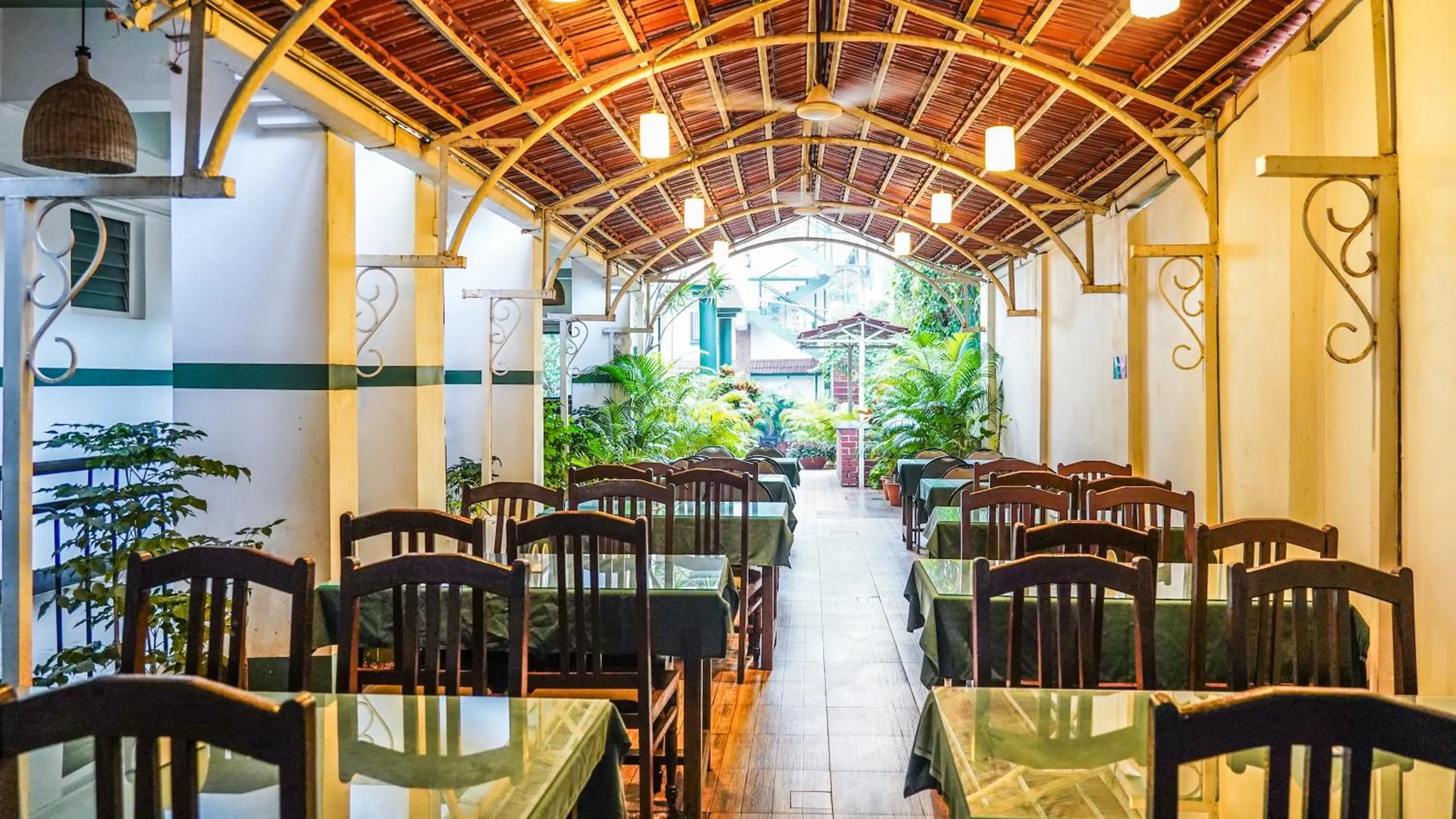 Restaurant/places to eat in Olive Zip Calangute Mira by Embassy Group