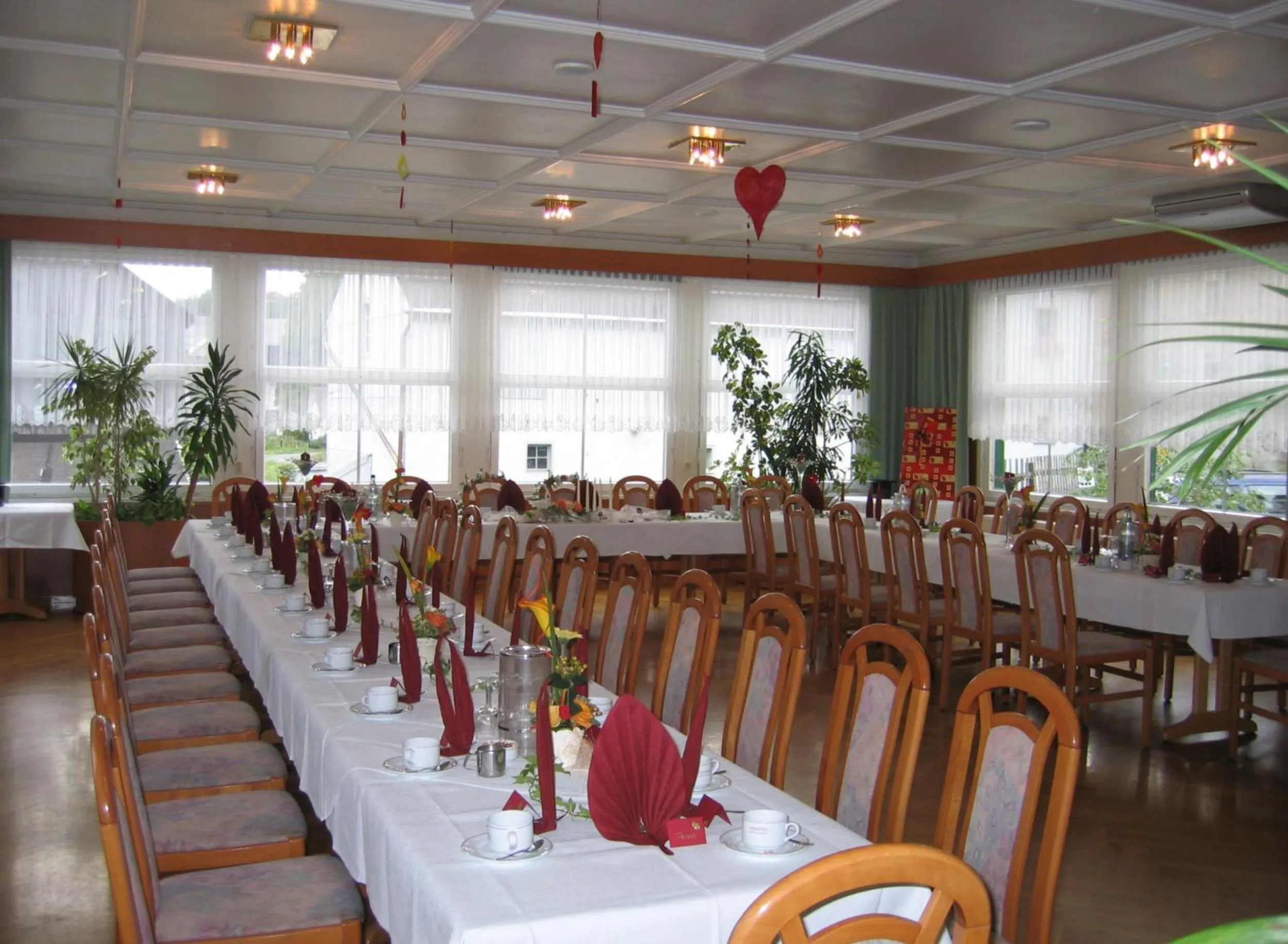 Restaurant/places to eat in Landhotel Plauen - Gasthof Zwoschwitz