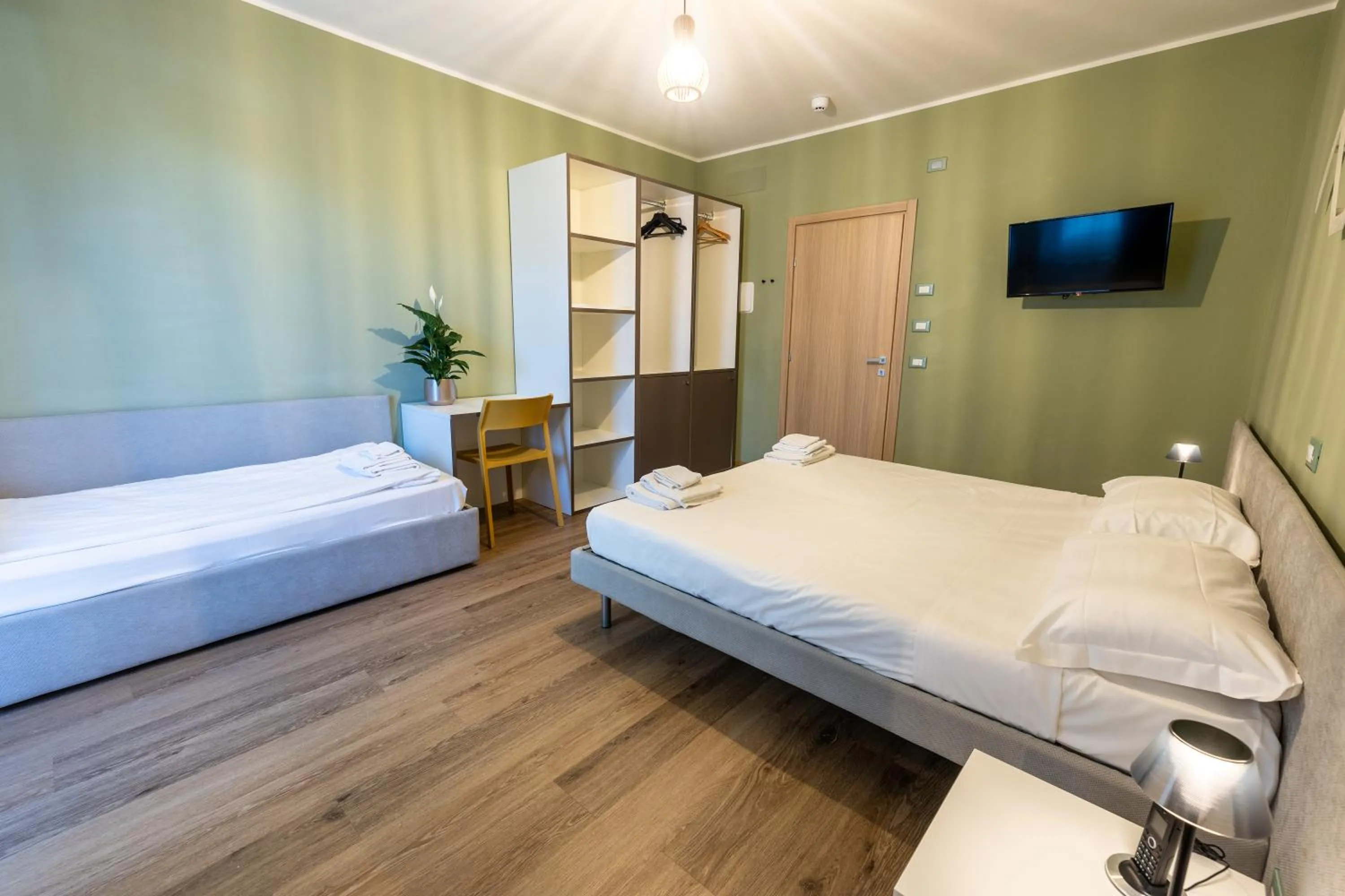 Bedroom, Bed in Hotel Casa Alpina