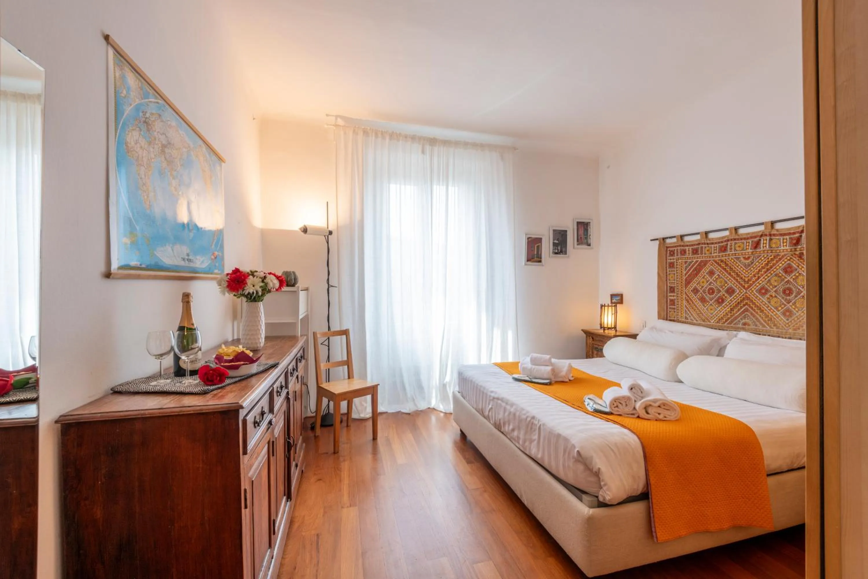 Bed in Paolo Sarpi, 36 - Milano Inside