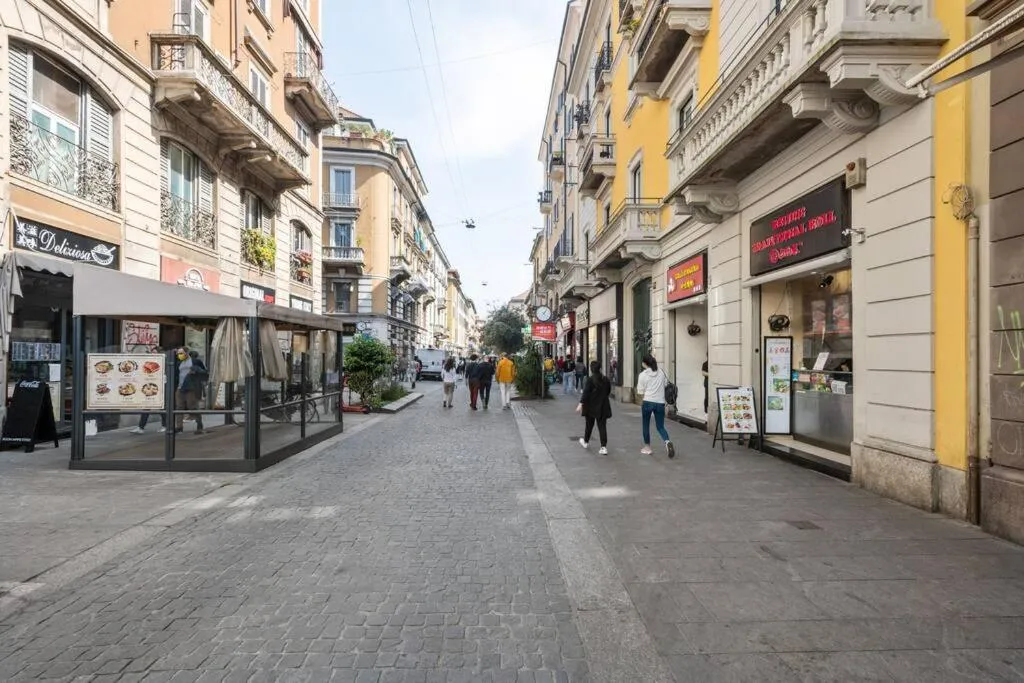 Neighbourhood in Easylife - Attico Duplex Chinatown