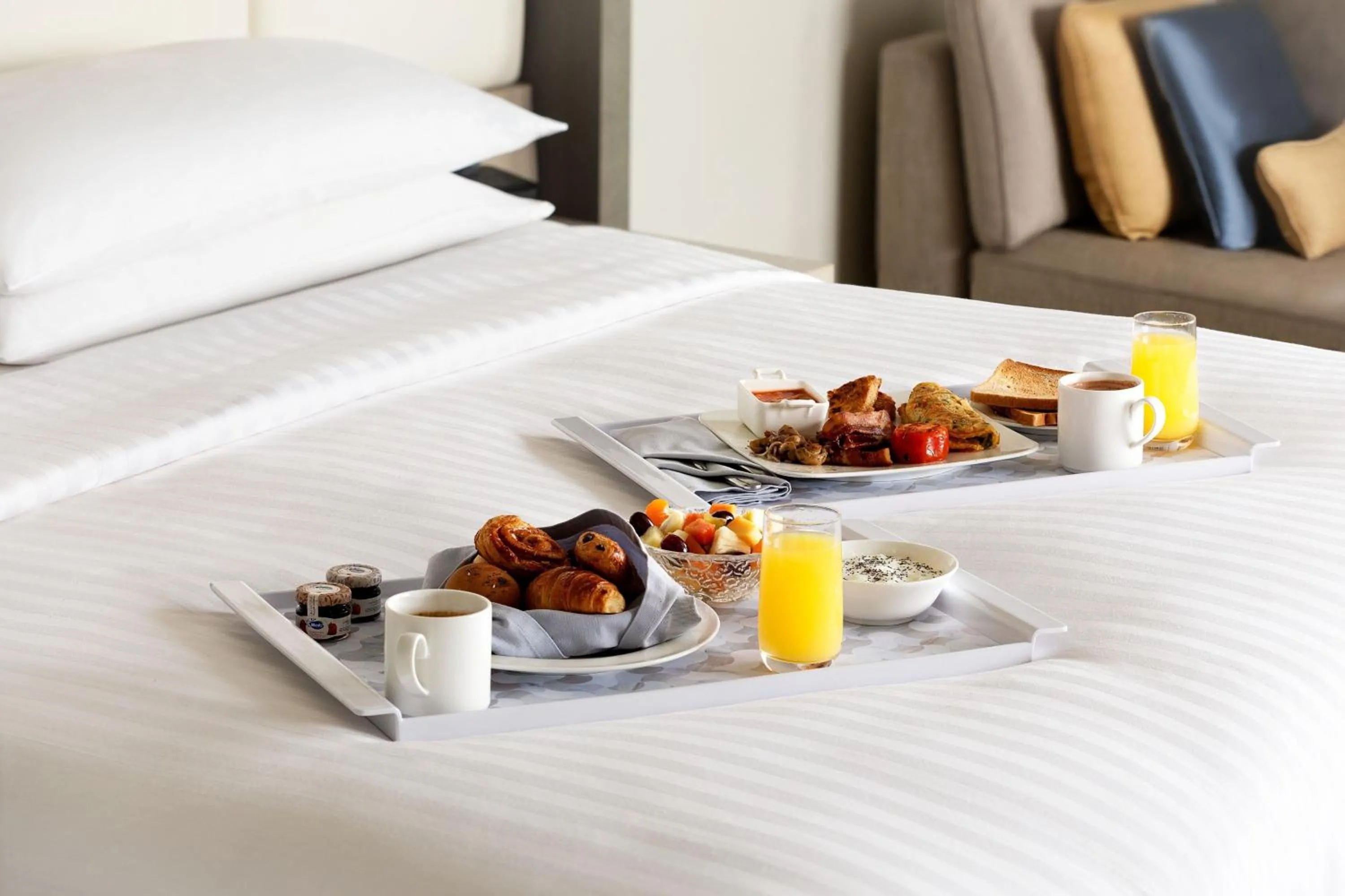 Breakfast, Bed in Lagos Marriott Hotel Ikeja