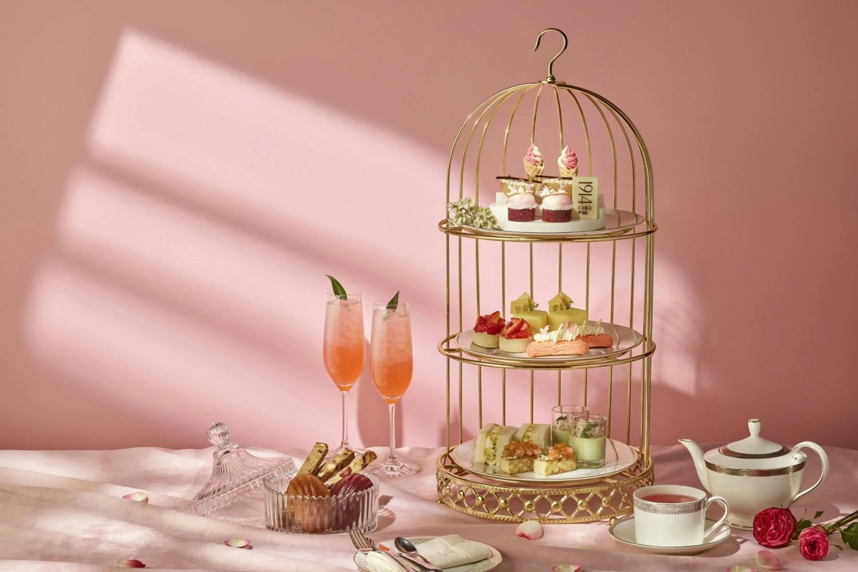 Lounge or bar in Josun Palace, a Luxury Collection Hotel, Seoul Gangnam