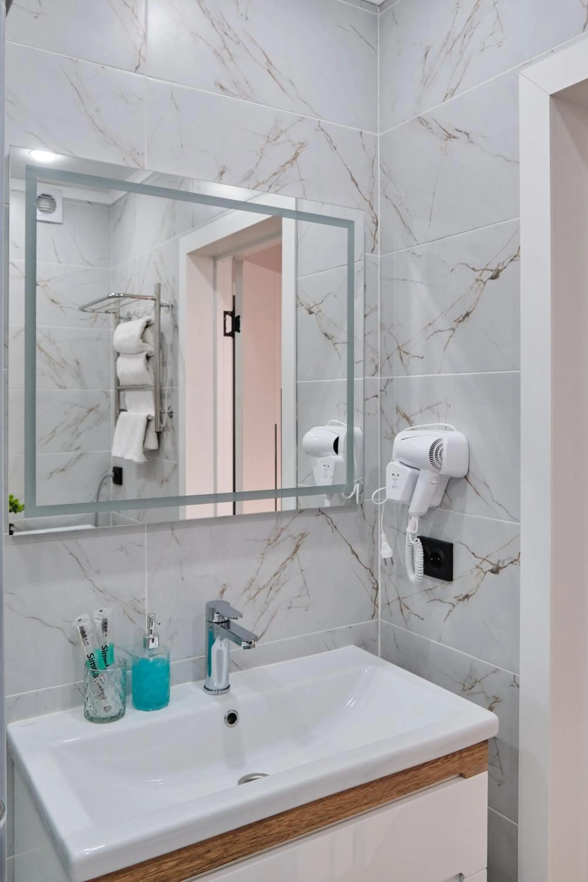 Seven City Apartments