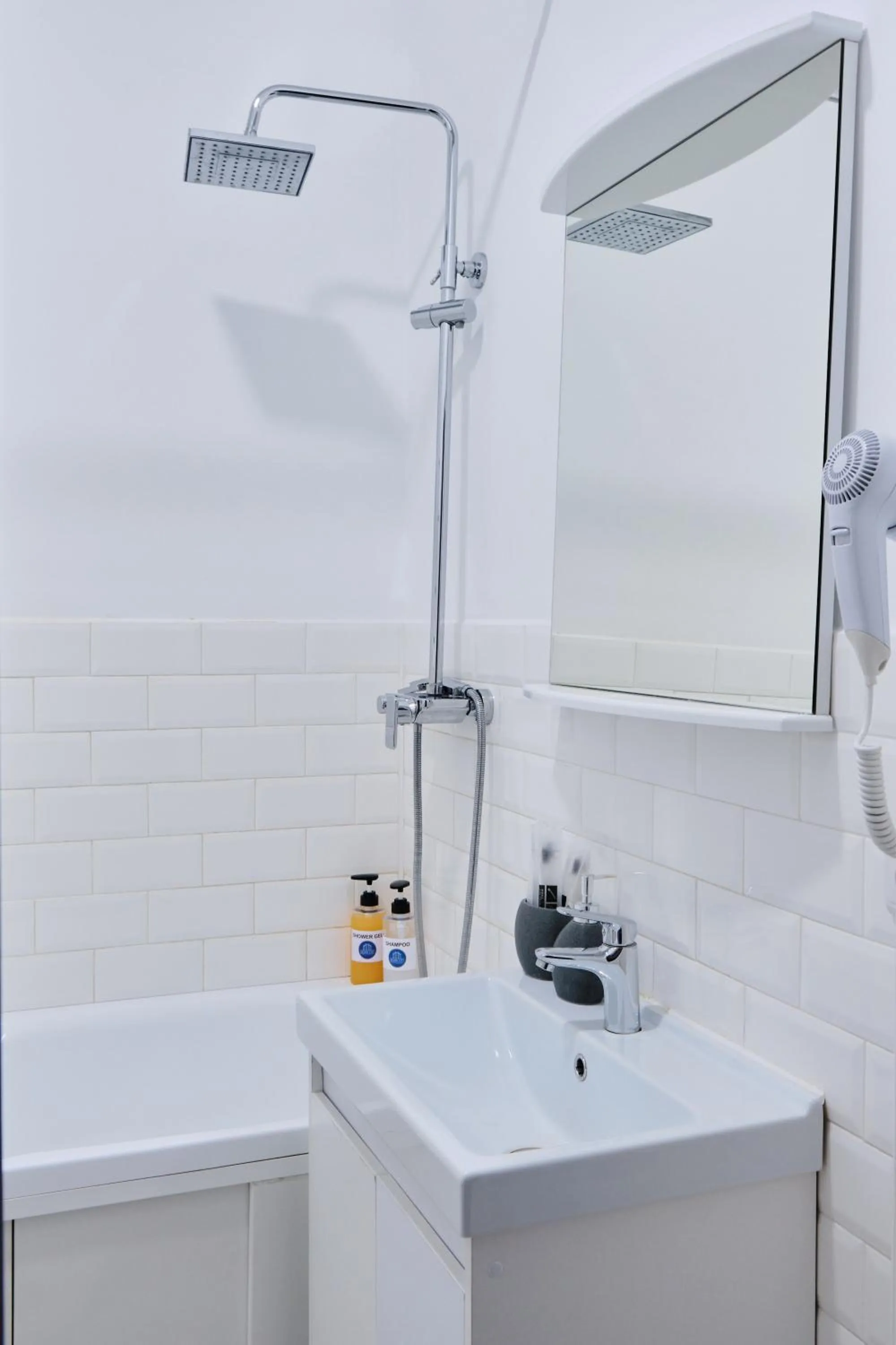 Seven City Apartments