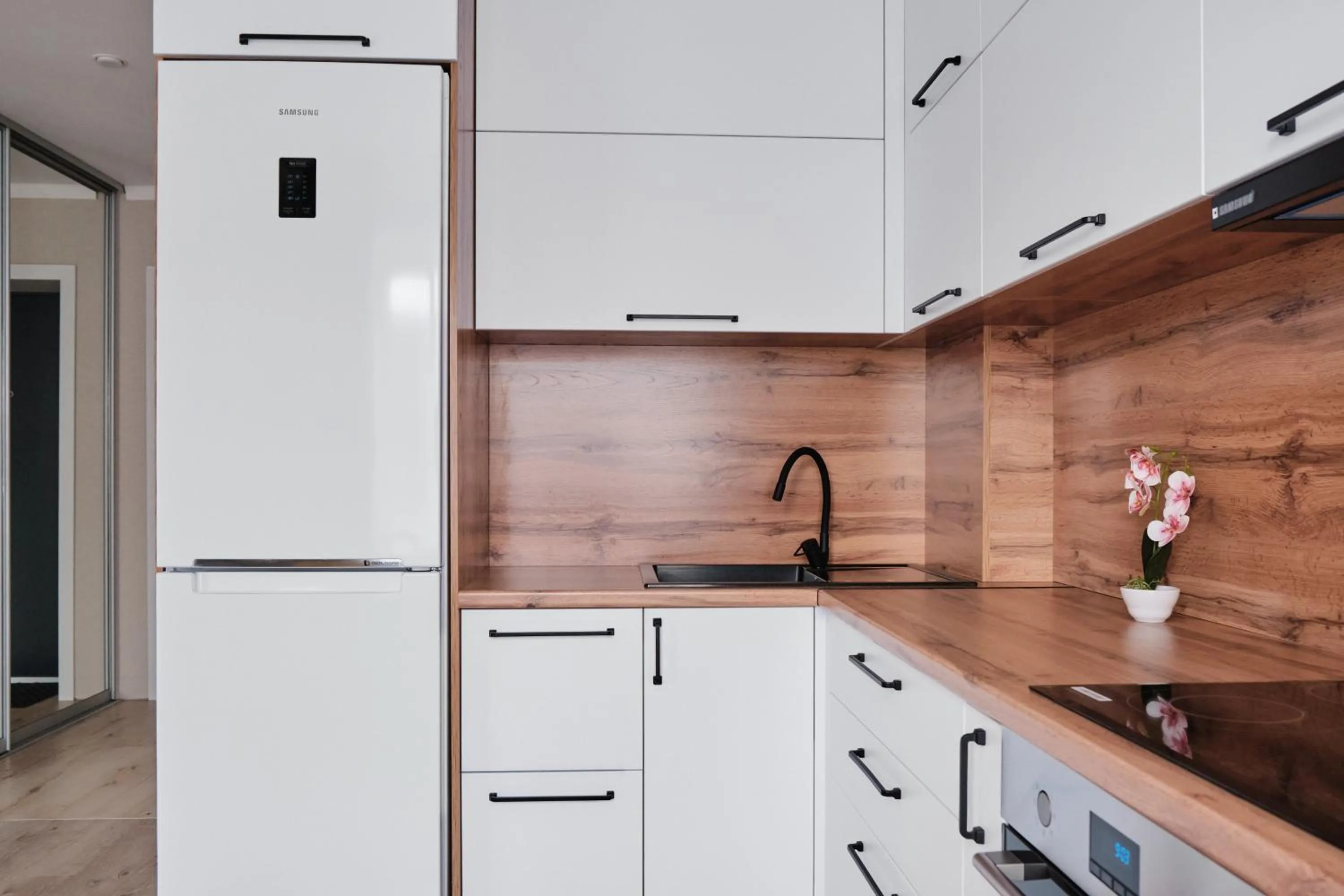 Seven City Apartments