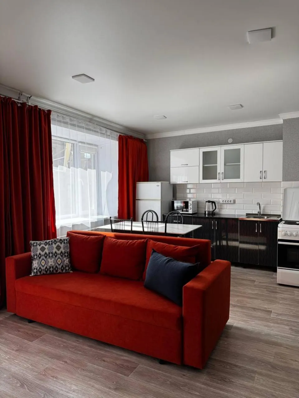 Seven City Apartments