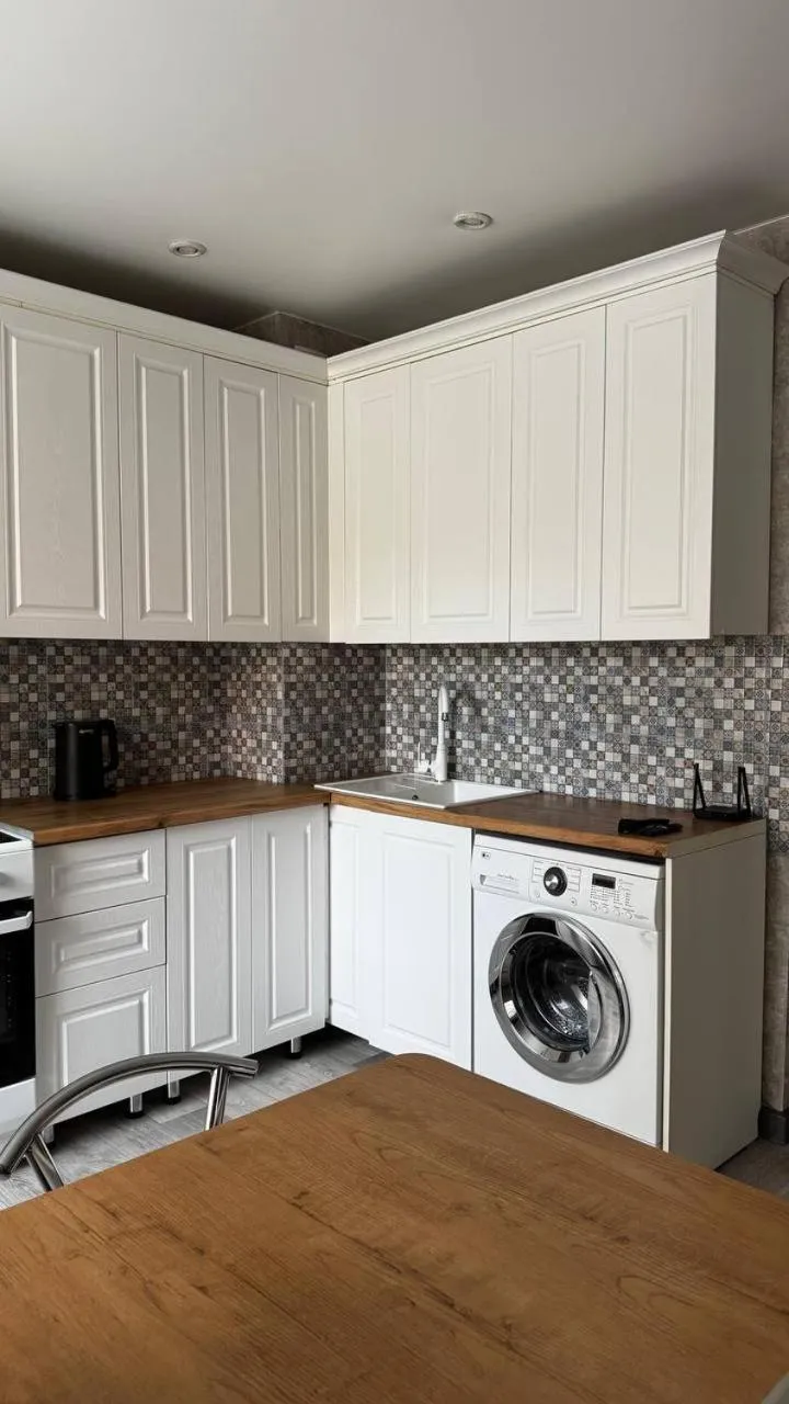 Seven City Apartments