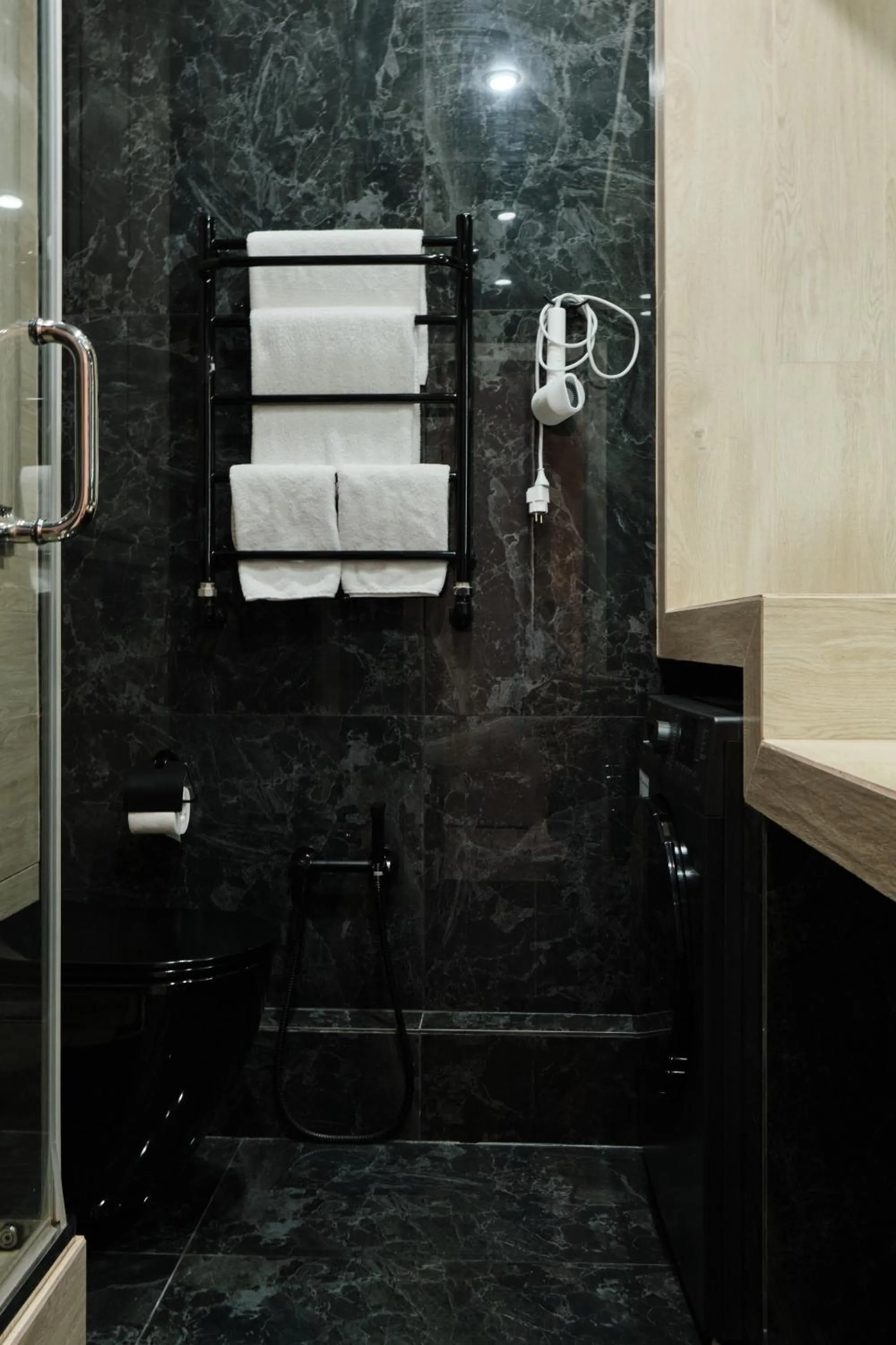 Seven City Apartments