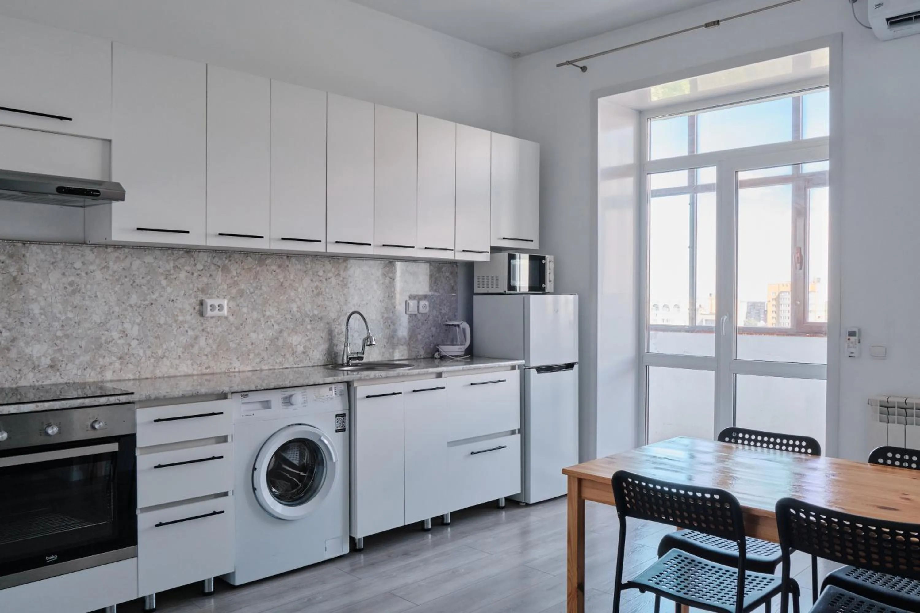 Seven City Apartments