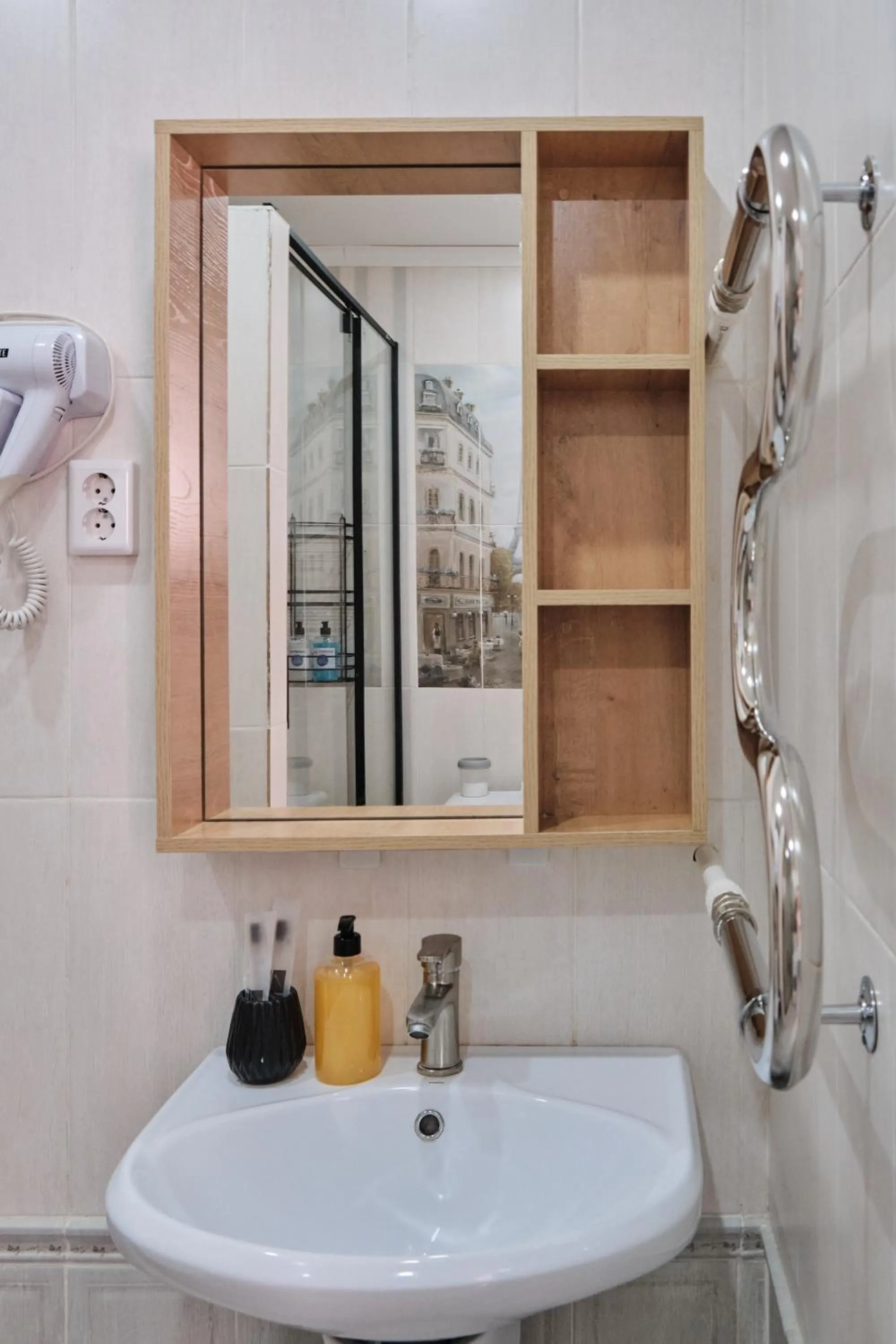 Seven City Apartments