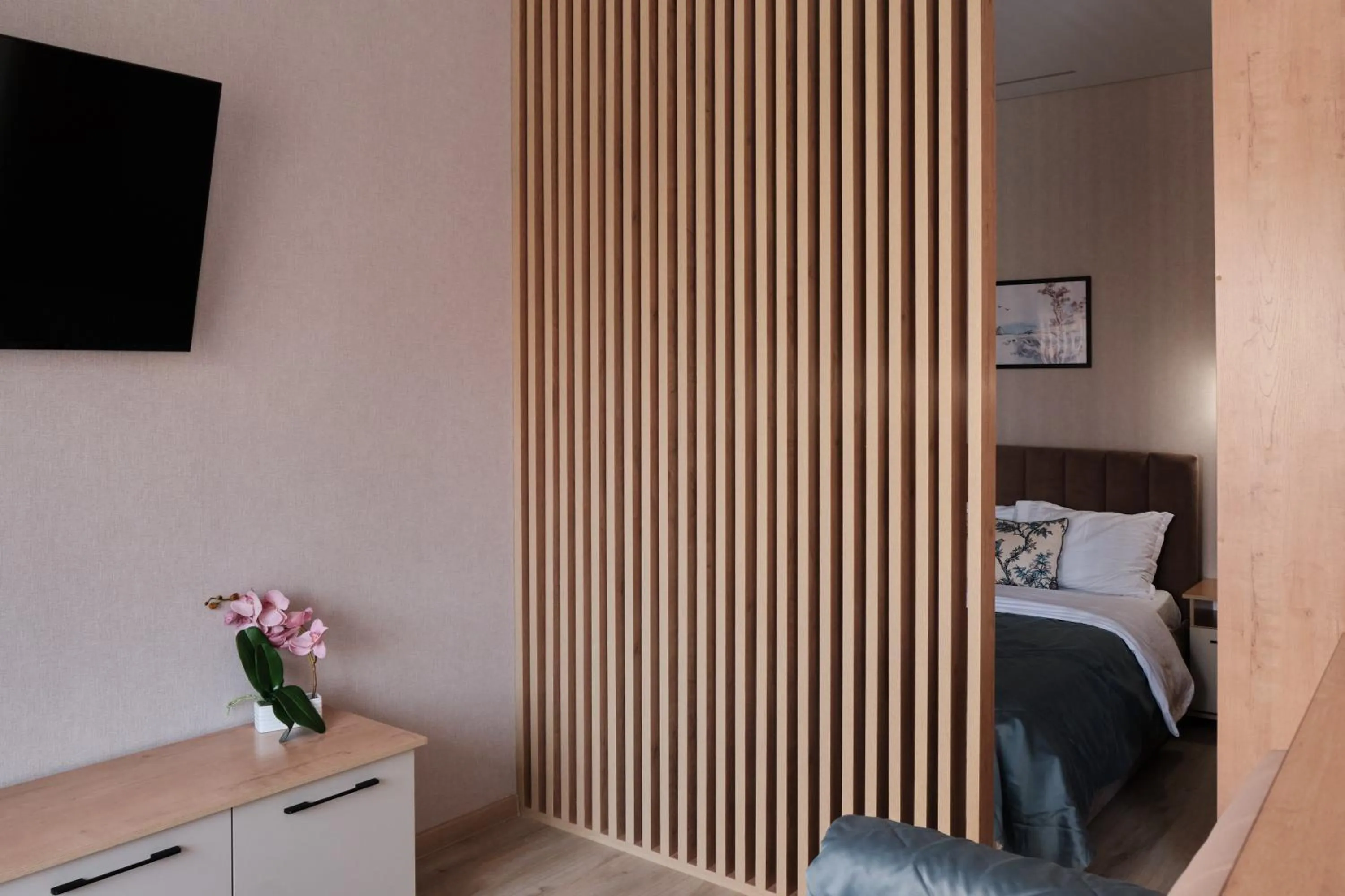 Bed in Seven City Apartments