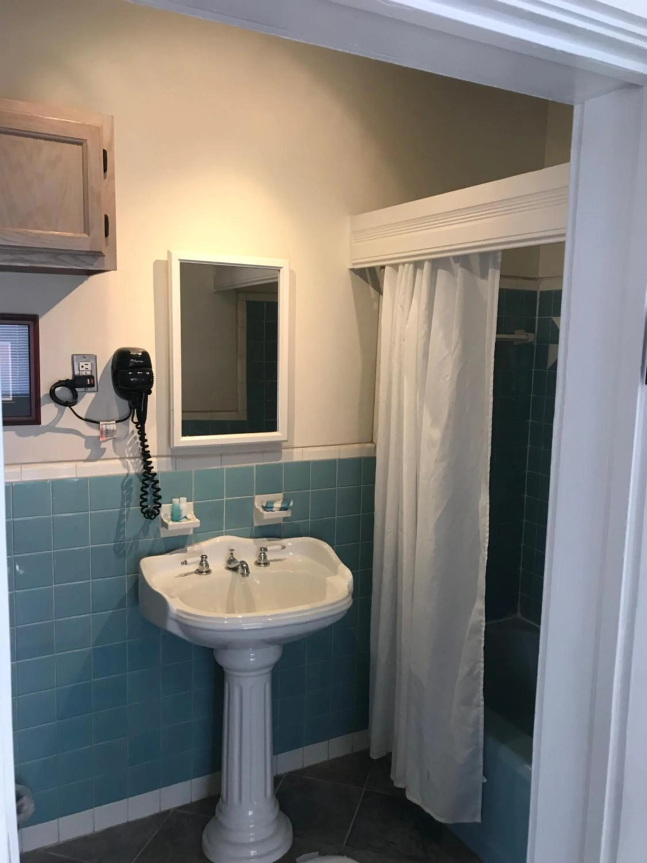 Bathroom in New Orleans House - Gay Male Adult Guesthouse