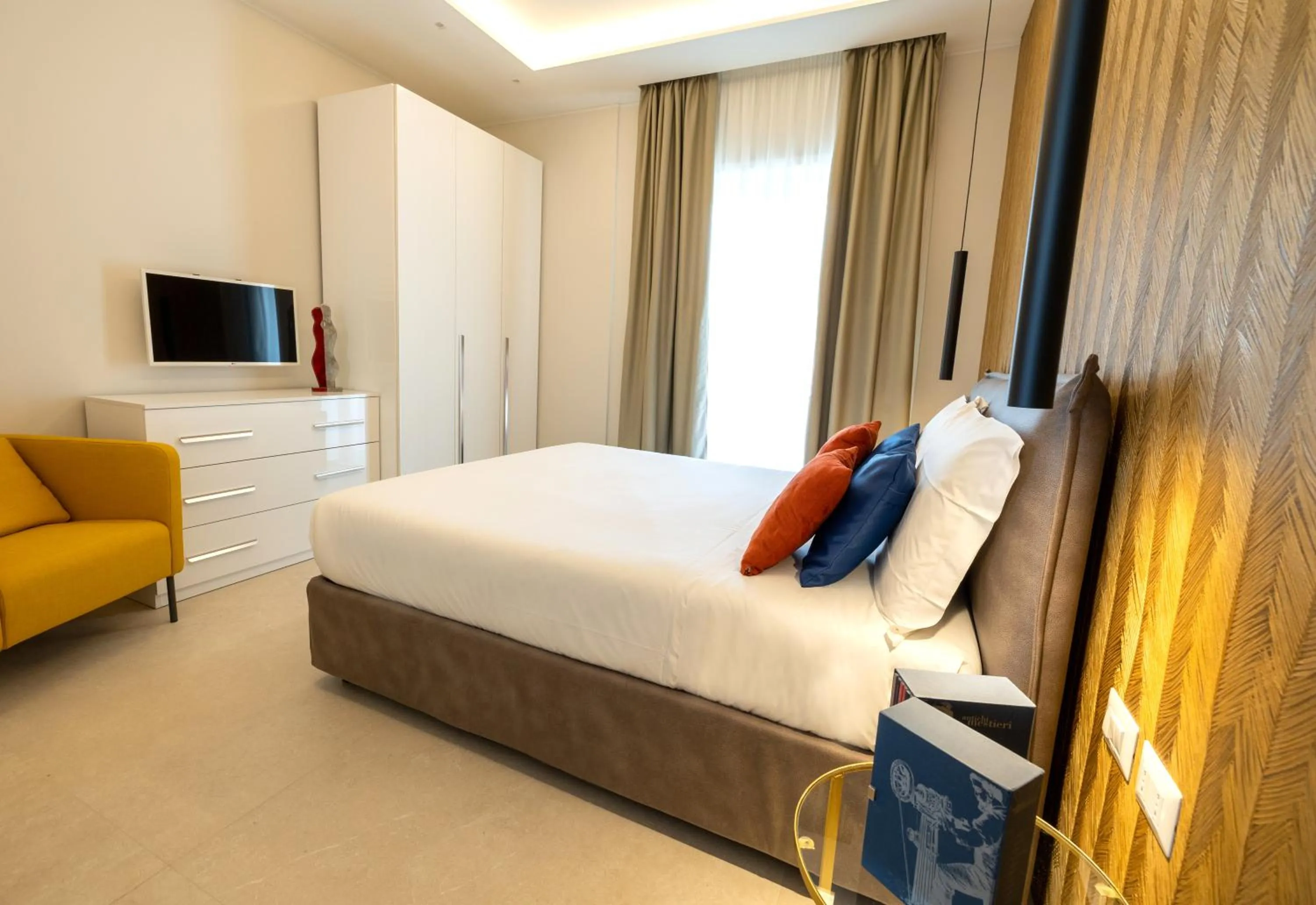 Bedroom, Bed in Napoli City Center - Appartamenti e Camere