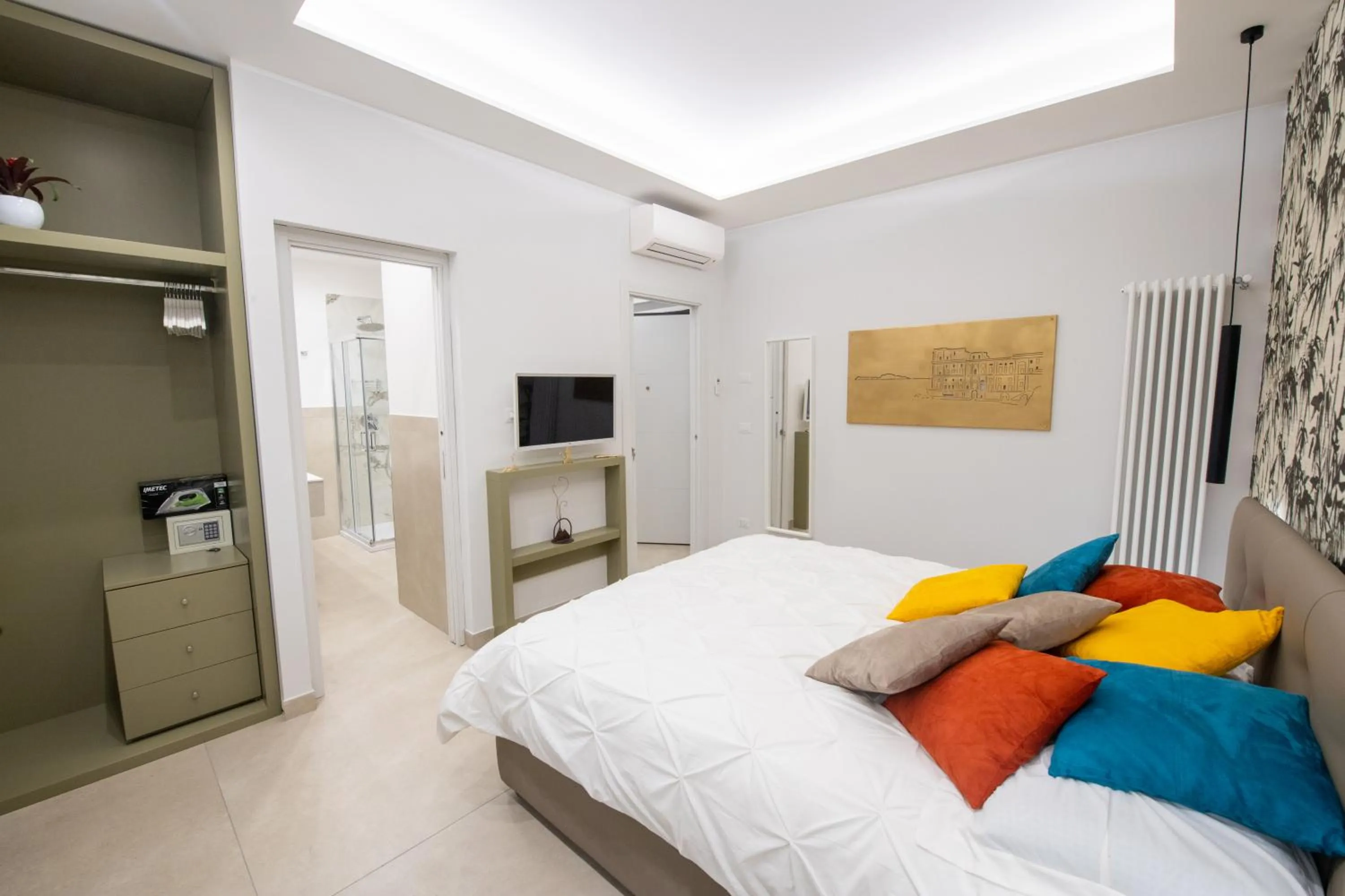 Bedroom, Bed in Napoli City Center - Appartamenti e Camere