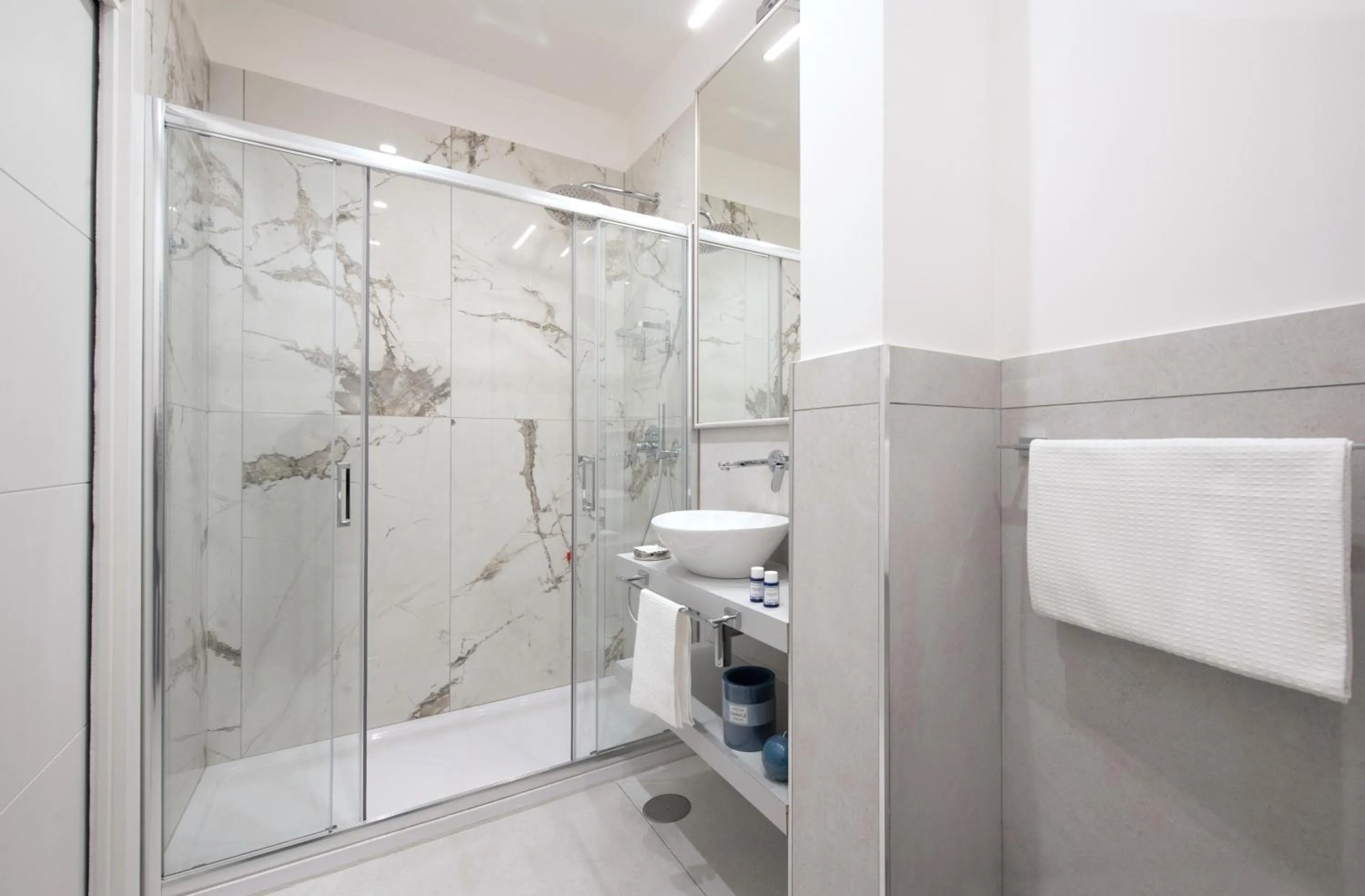 Bathroom in Napoli City Center - Appartamenti e Camere