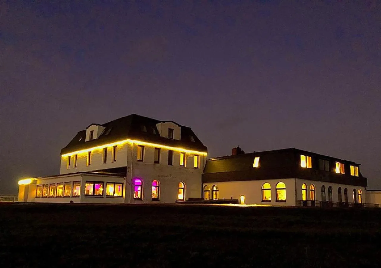 Property building in Strandhotel Dagebüll direkt an der Nordsee