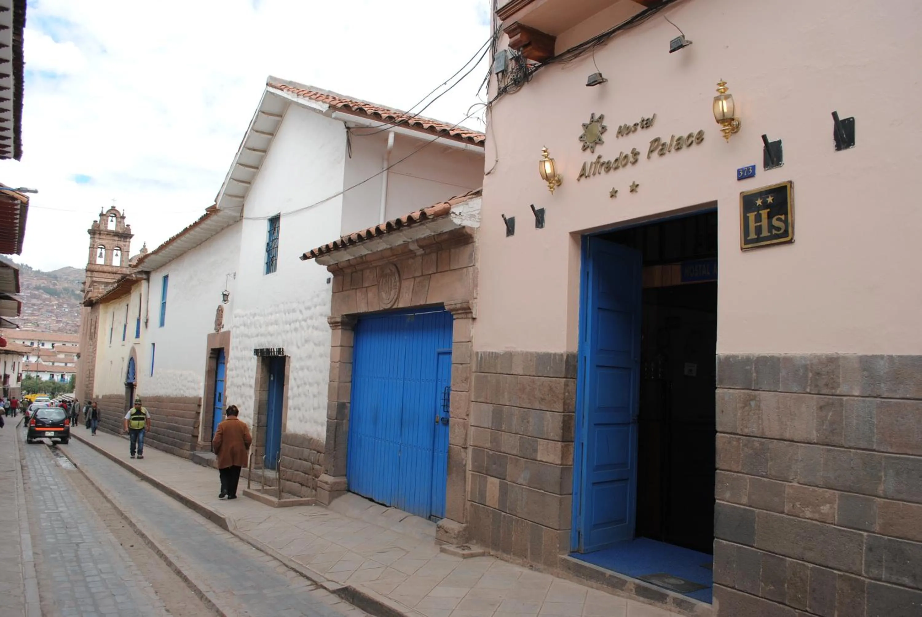 Facade/entrance in Hostal Alfredo's Palace