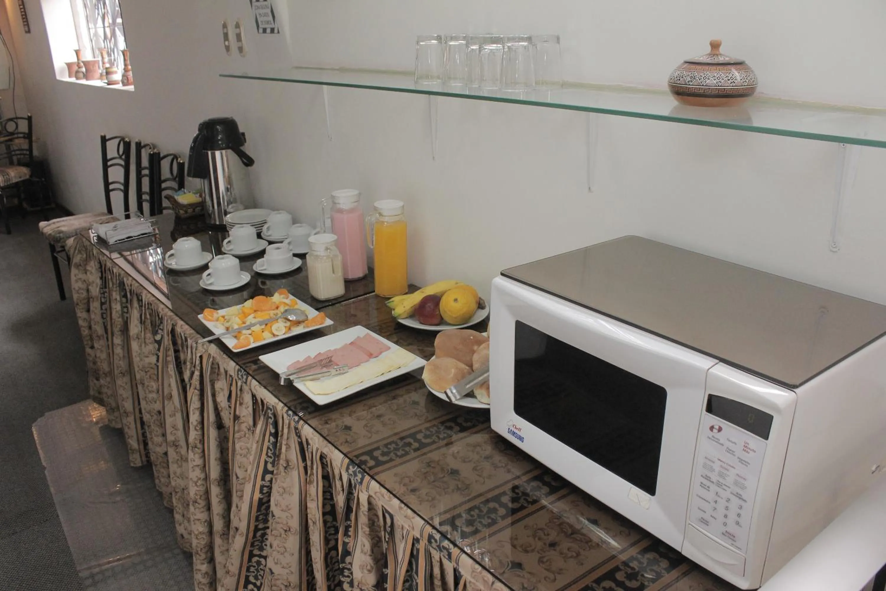 Breakfast in Hostal Alfredo's Palace