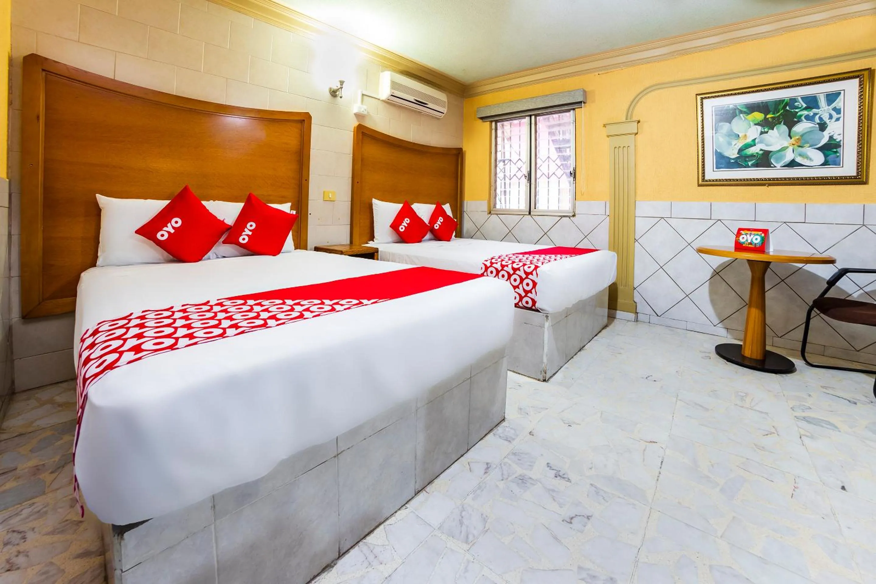 Bedroom, Bed in Hotel San Marcos