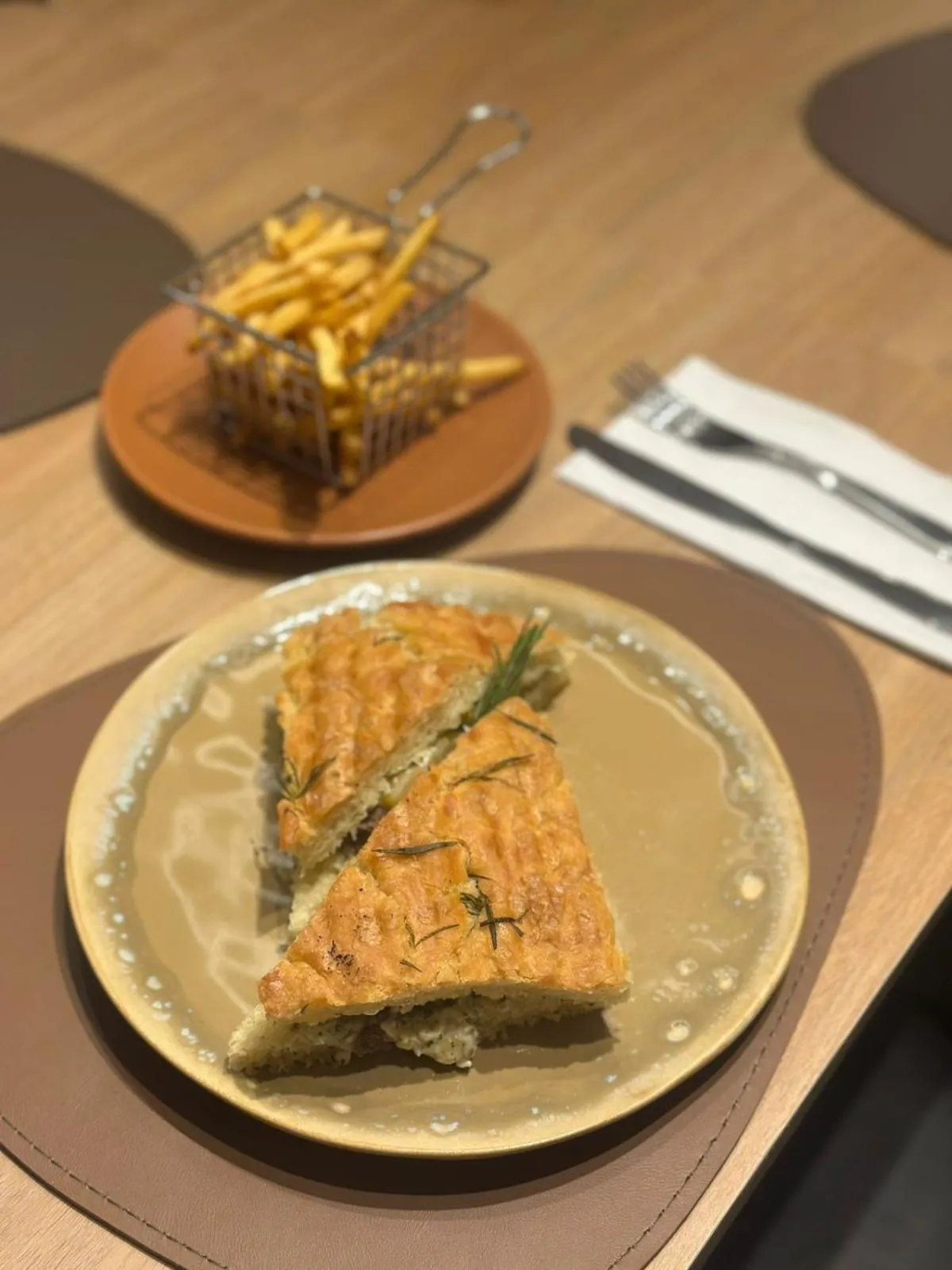 Restaurant/places to eat in Santa Catarina Plaza Hotel