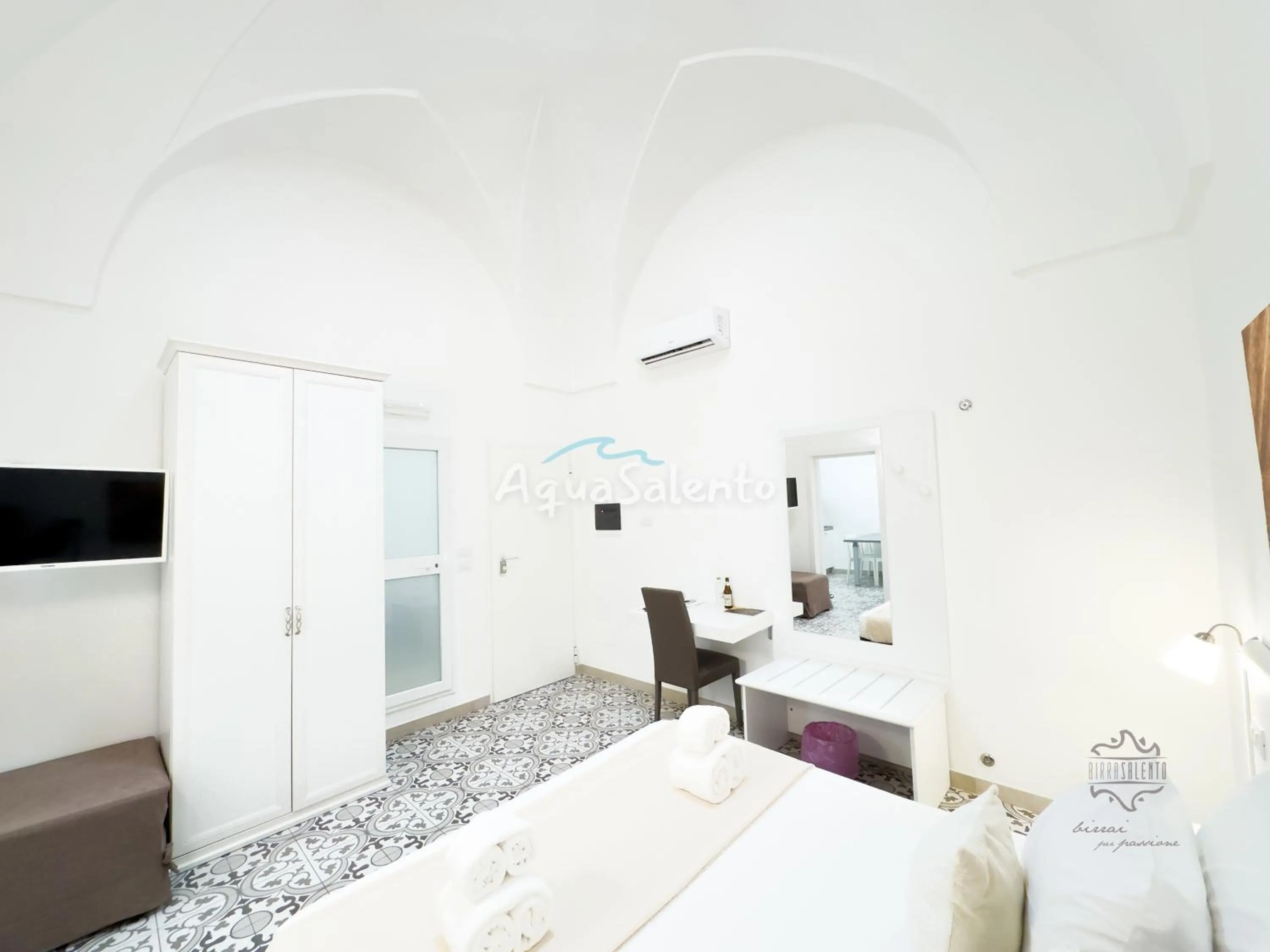 Photo of the whole room, Bed in Casa Birra Salento