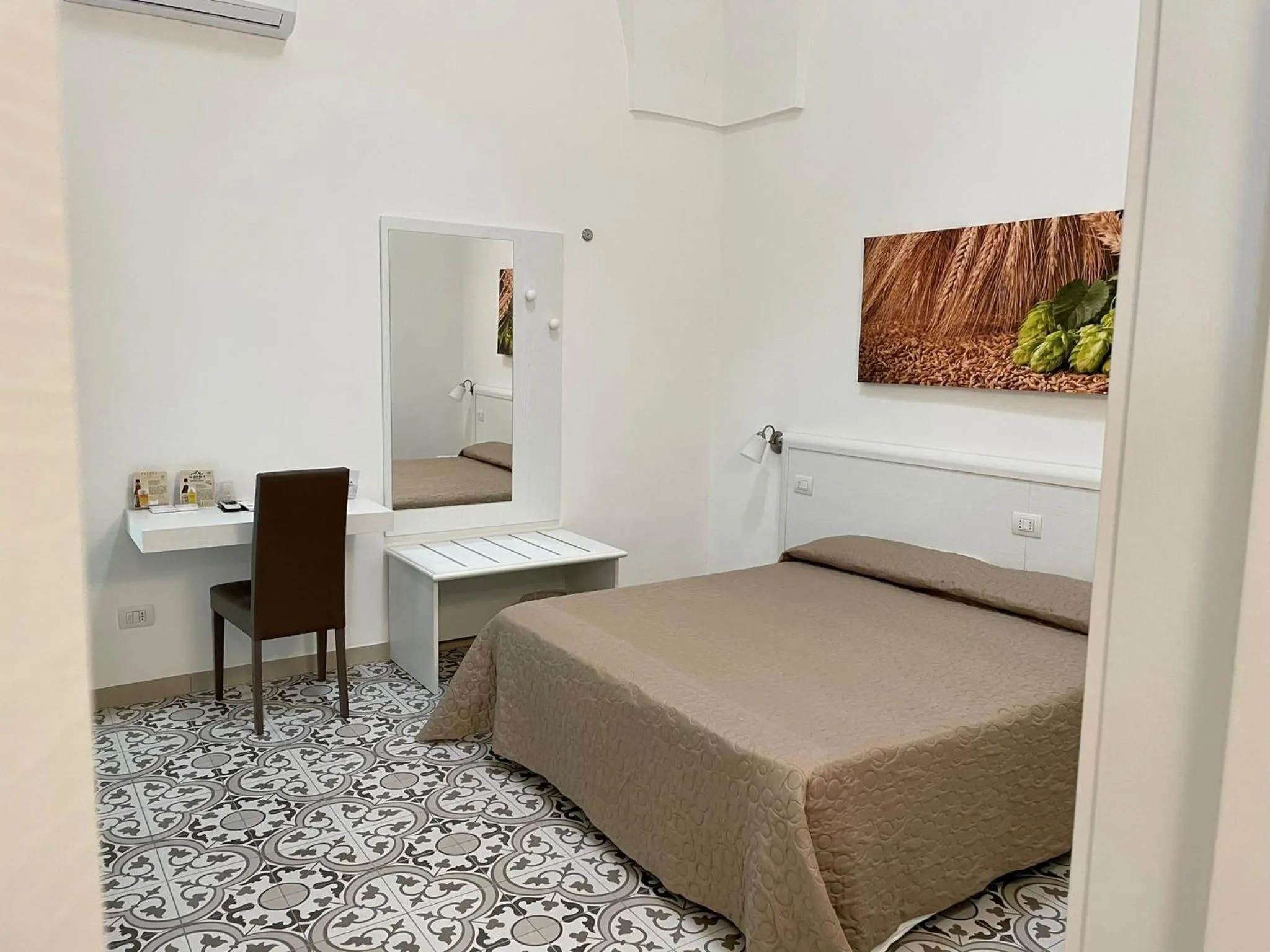 Photo of the whole room, Bed in Casa Birra Salento