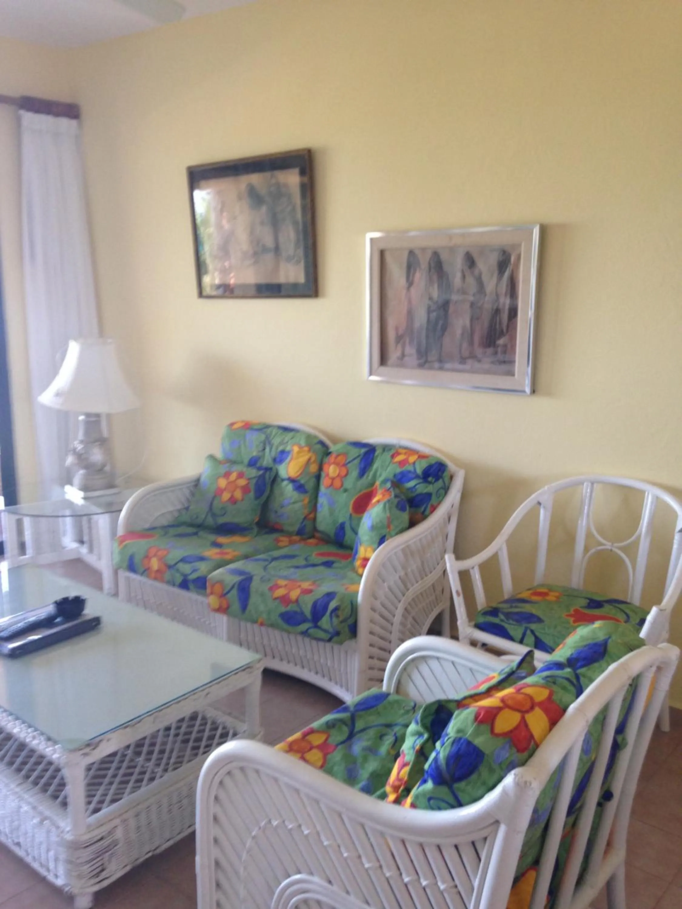 Living room in Nautibeach Beach Front Condos in North Beach