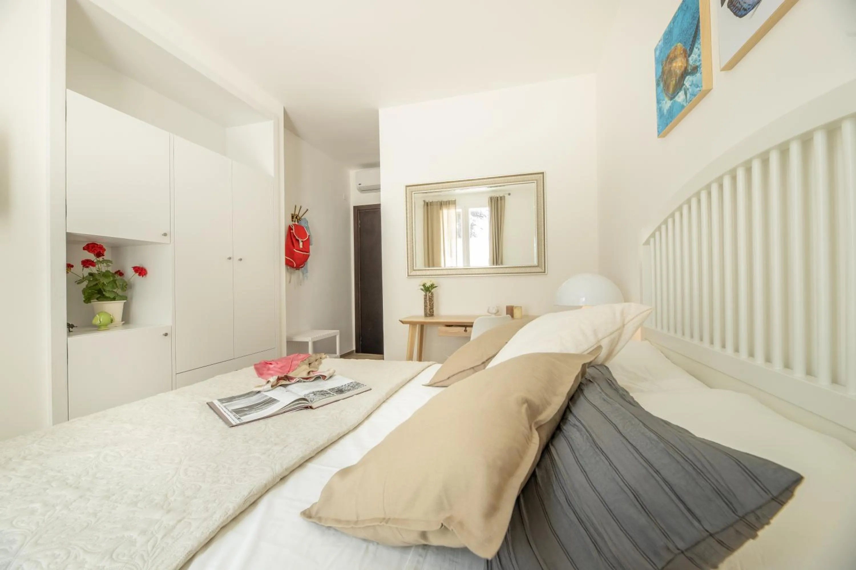 Photo of the whole room in B&BLeucaineout