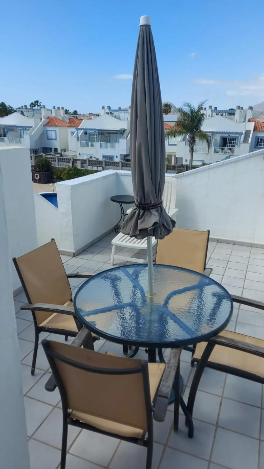 Private apartment with roof terrace