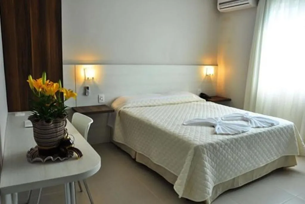 Petry Plaza Hotel