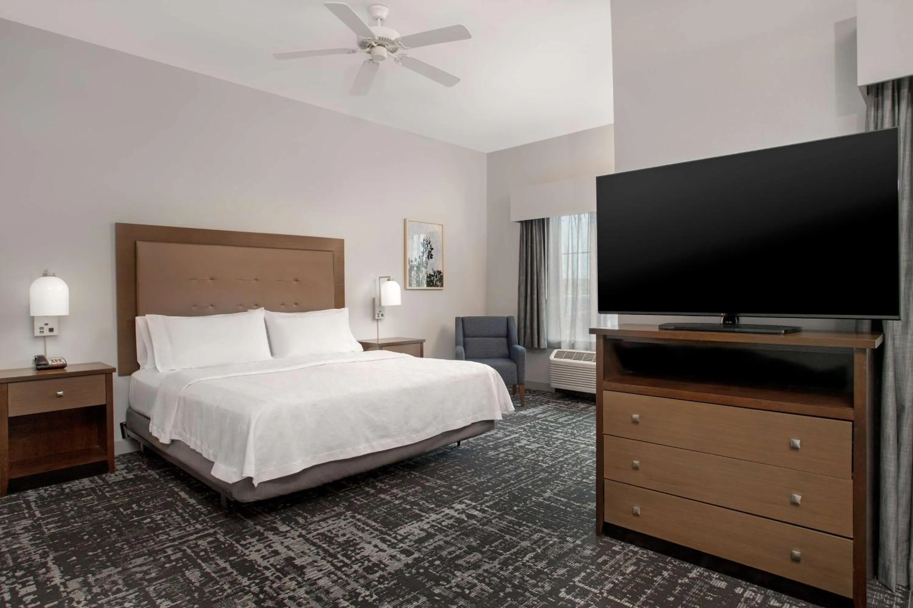 Bed in Homewood Suites by Hilton Lackland AFB/SeaWorld, TX