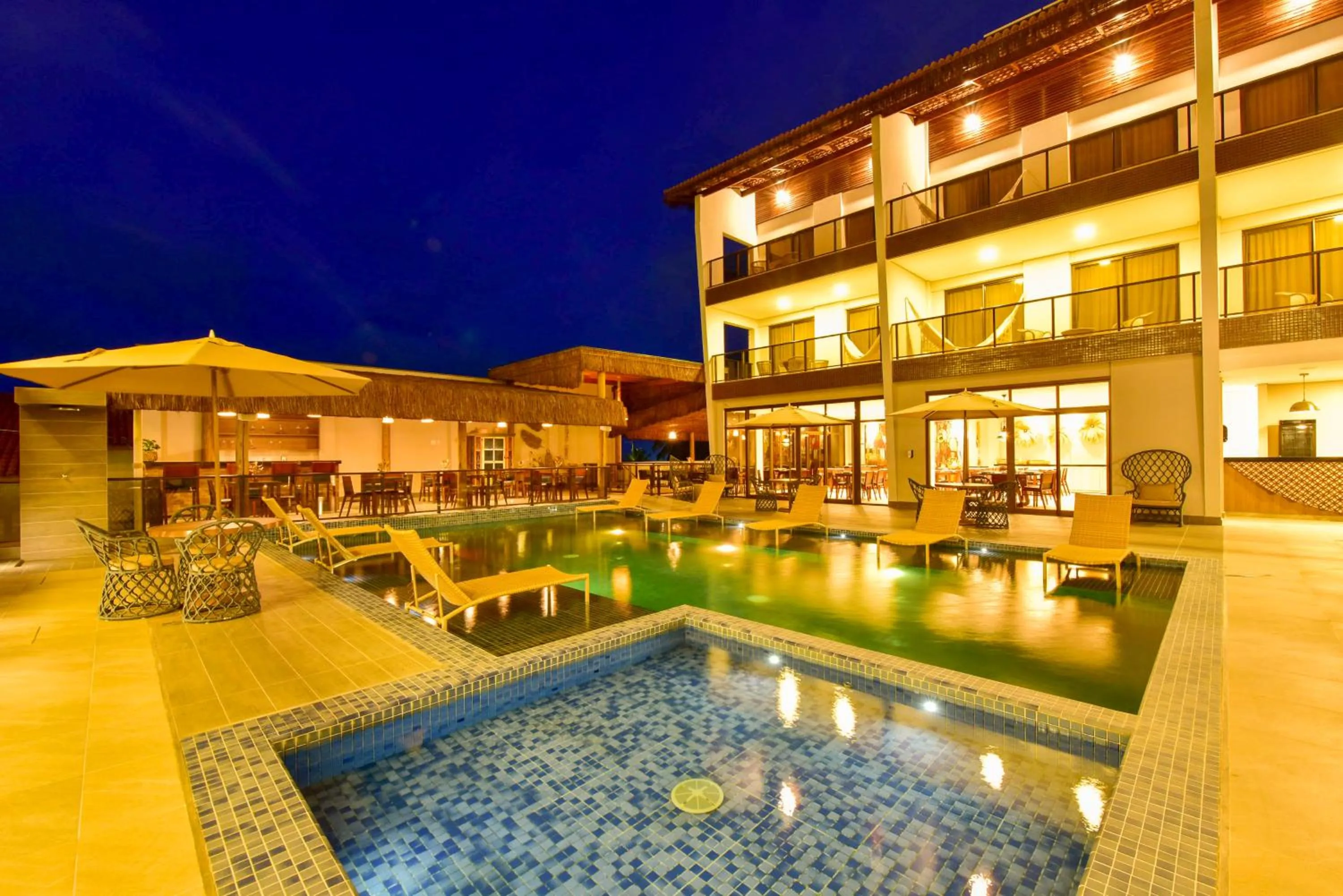 Swimming pool in Porto das Dunas Boutique Praia Hotel