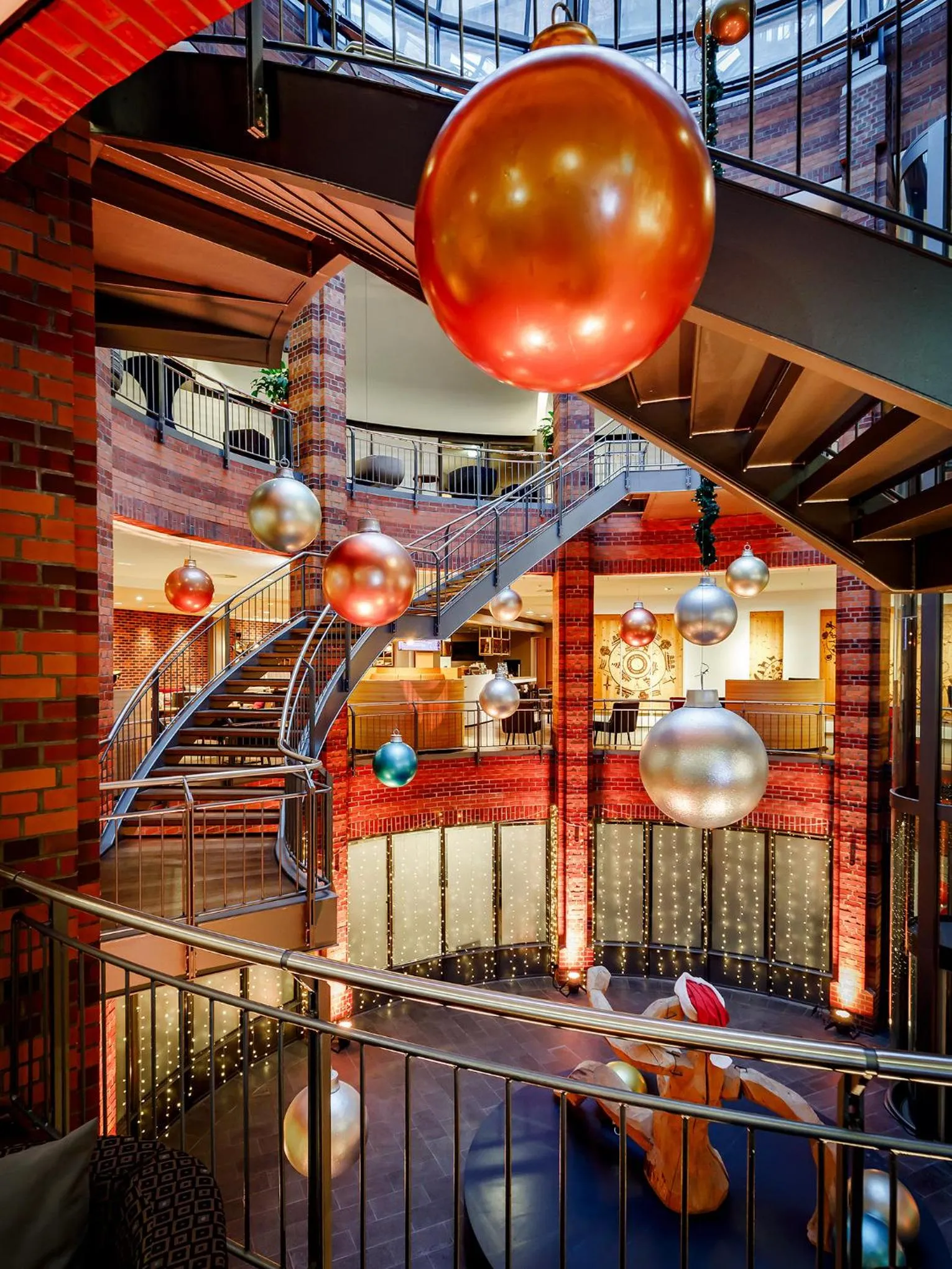 Lobby or reception in Dorint Hotel Bremen