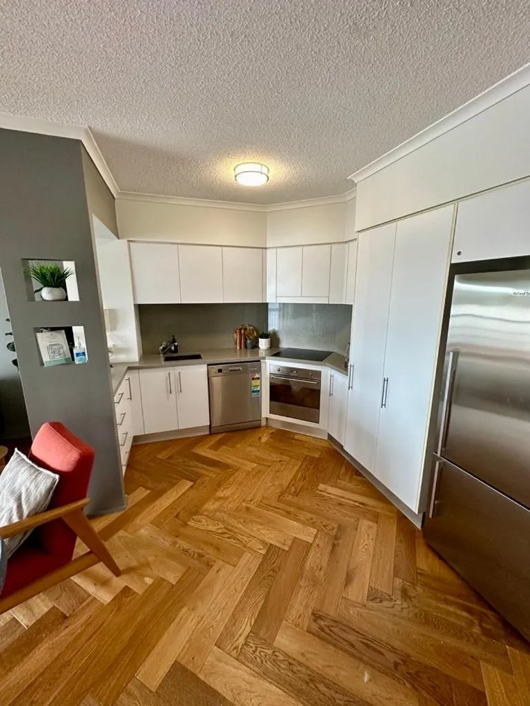 Kitchen or kitchenette in Goldsborough Place Apartments