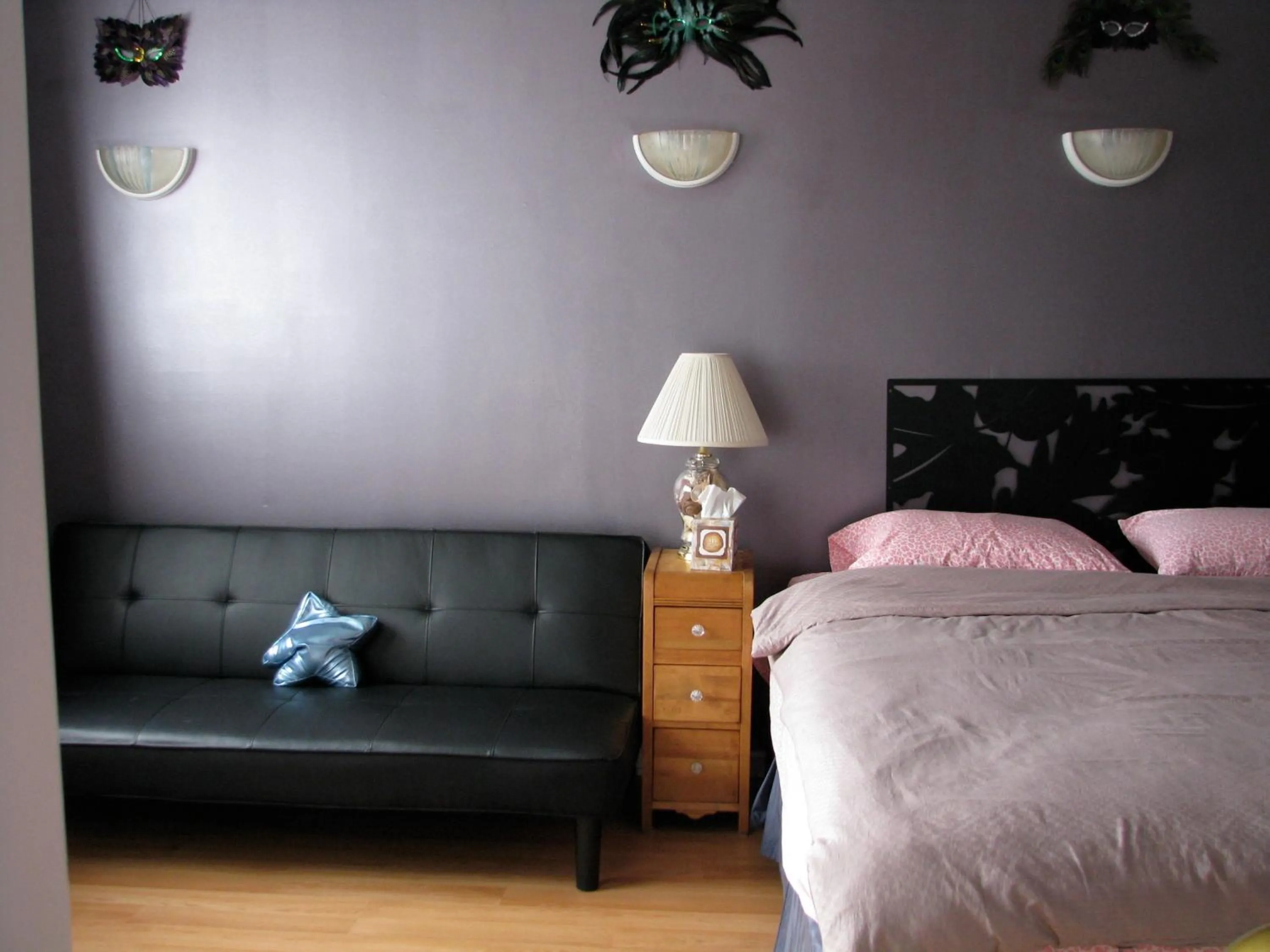 Bed in Fireflies Bed & Breakfast