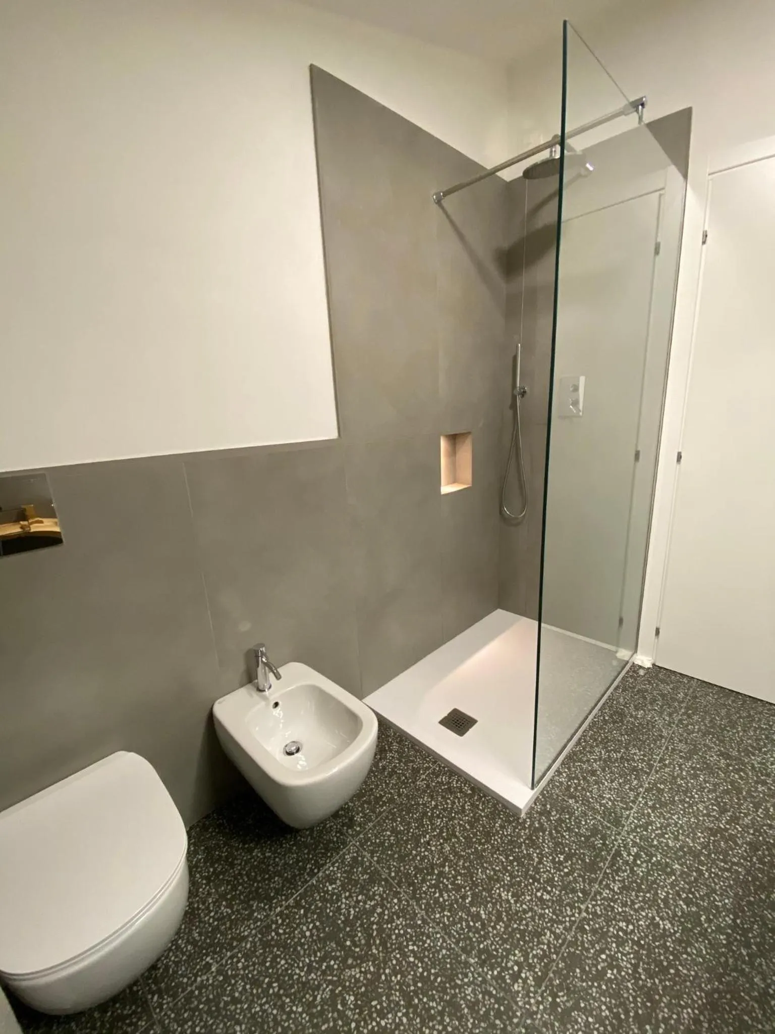 Bathroom in La Taverna Antica Rooms