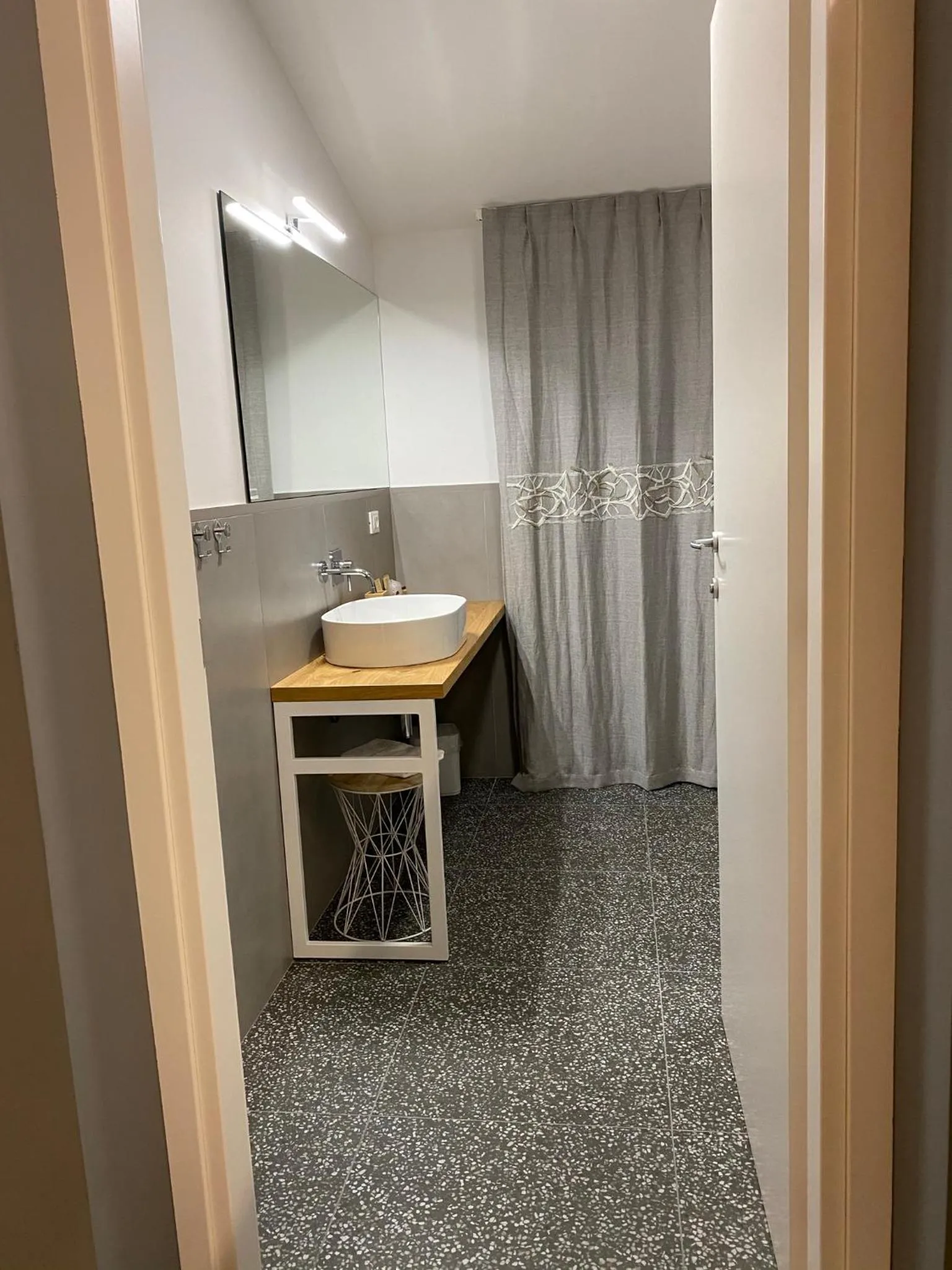 Bathroom in La Taverna Antica Rooms